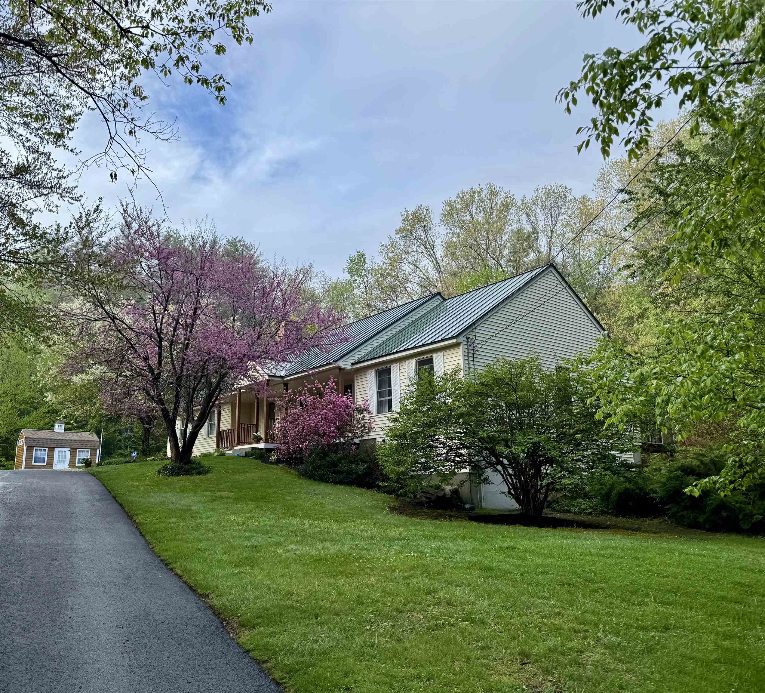 17 Ches Mae Ln, Milford, NH 03055