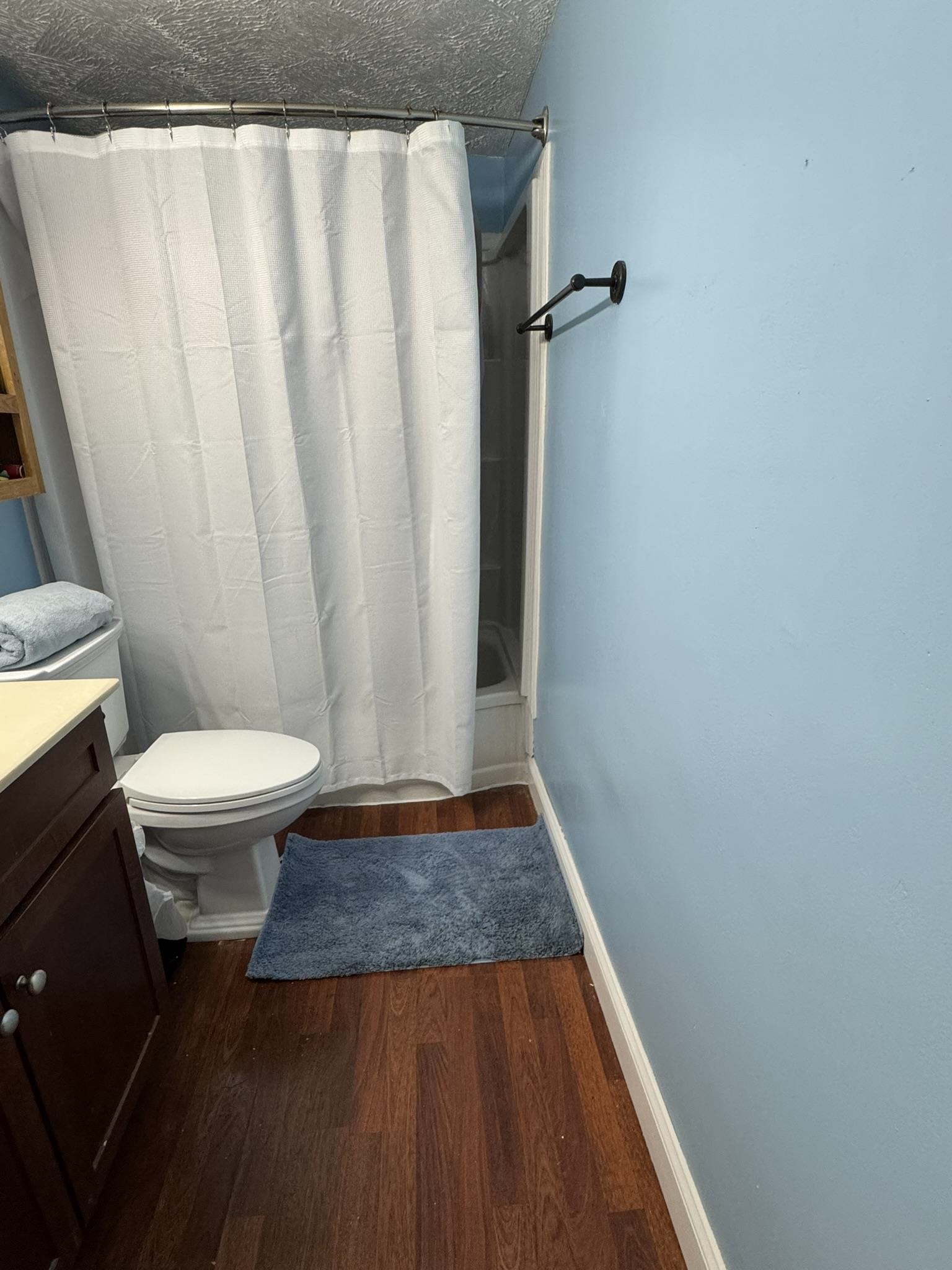 53 Lafayette St, Manchester, NH 03102