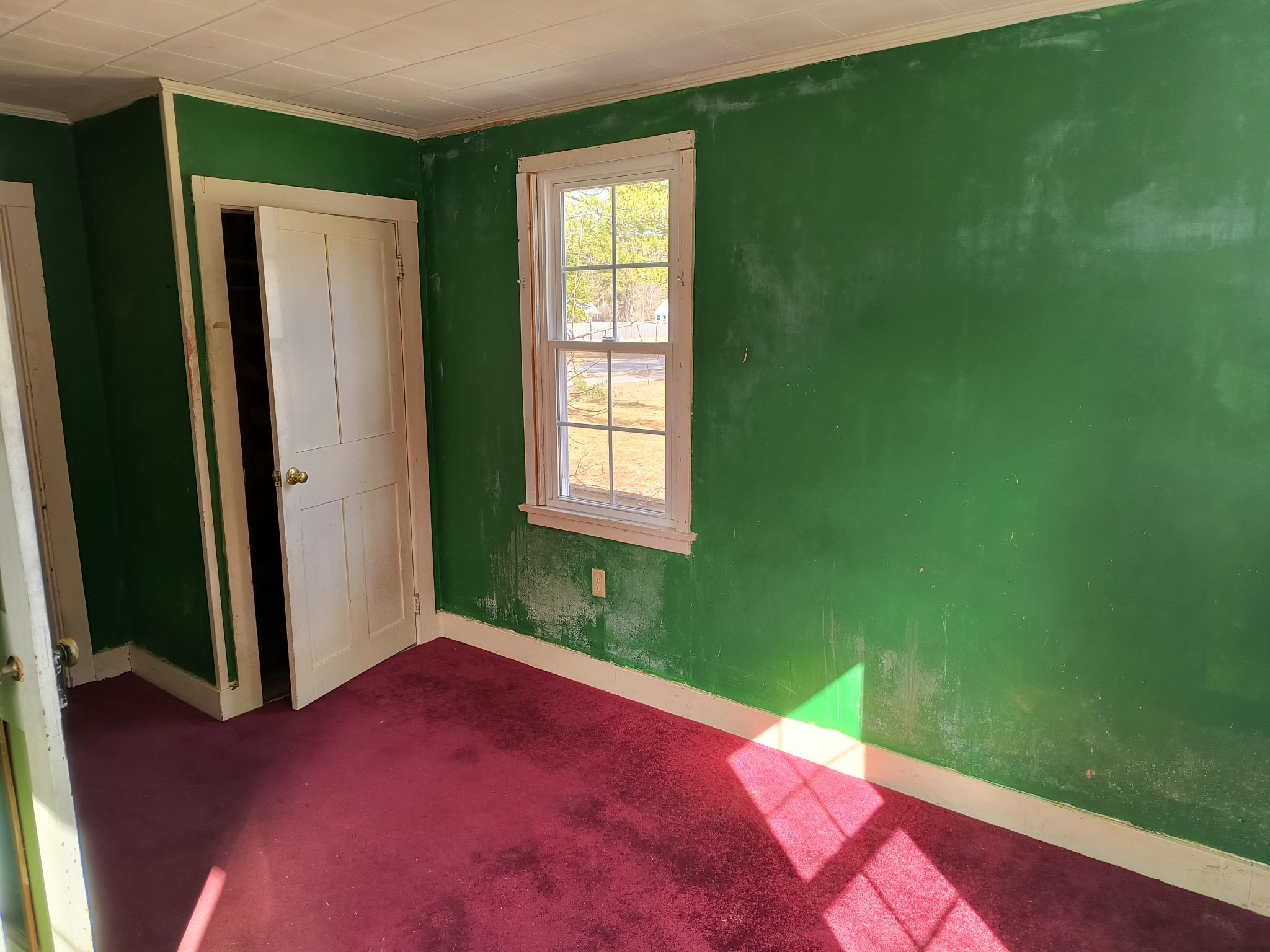 101 Sawyers Crossing Rd, Swanzey, NH 03446