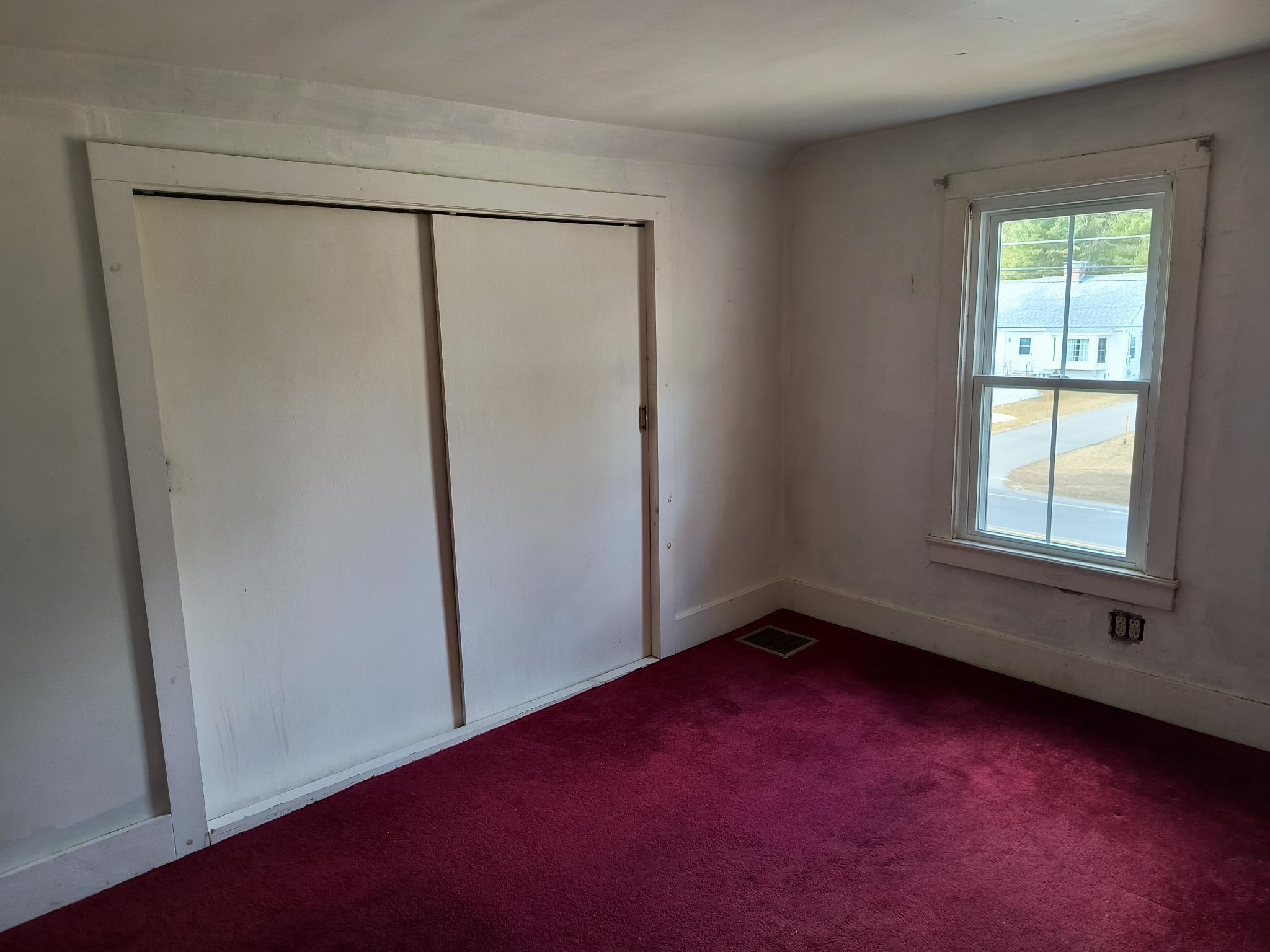 101 Sawyers Crossing Rd, Swanzey, NH 03446