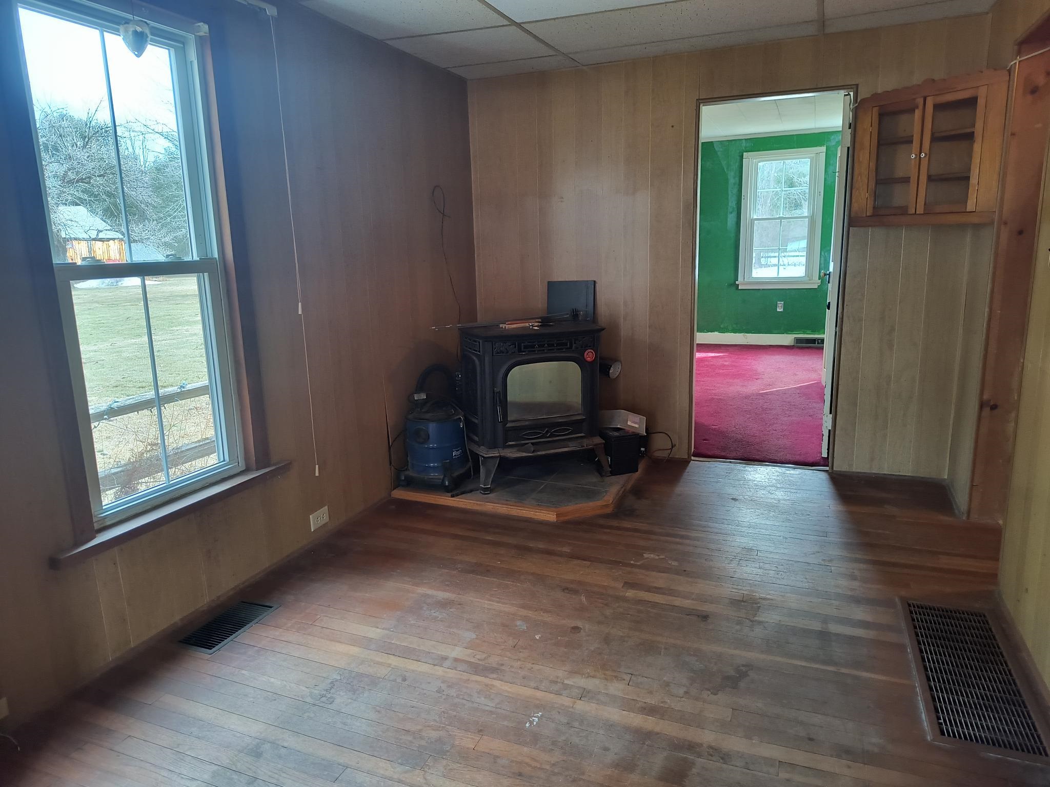 101 Sawyers Crossing Rd, Swanzey, NH 03446