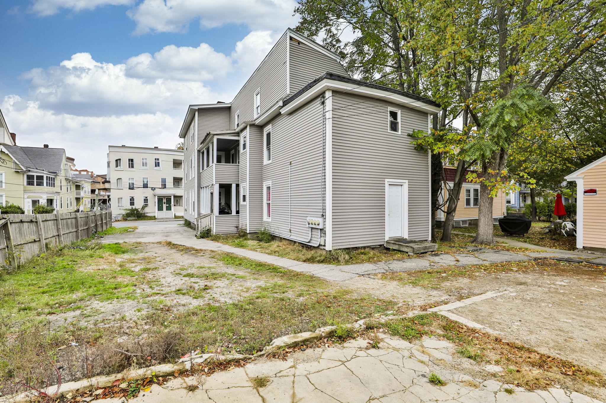 313 Amherst St, Manchester, NH 03104