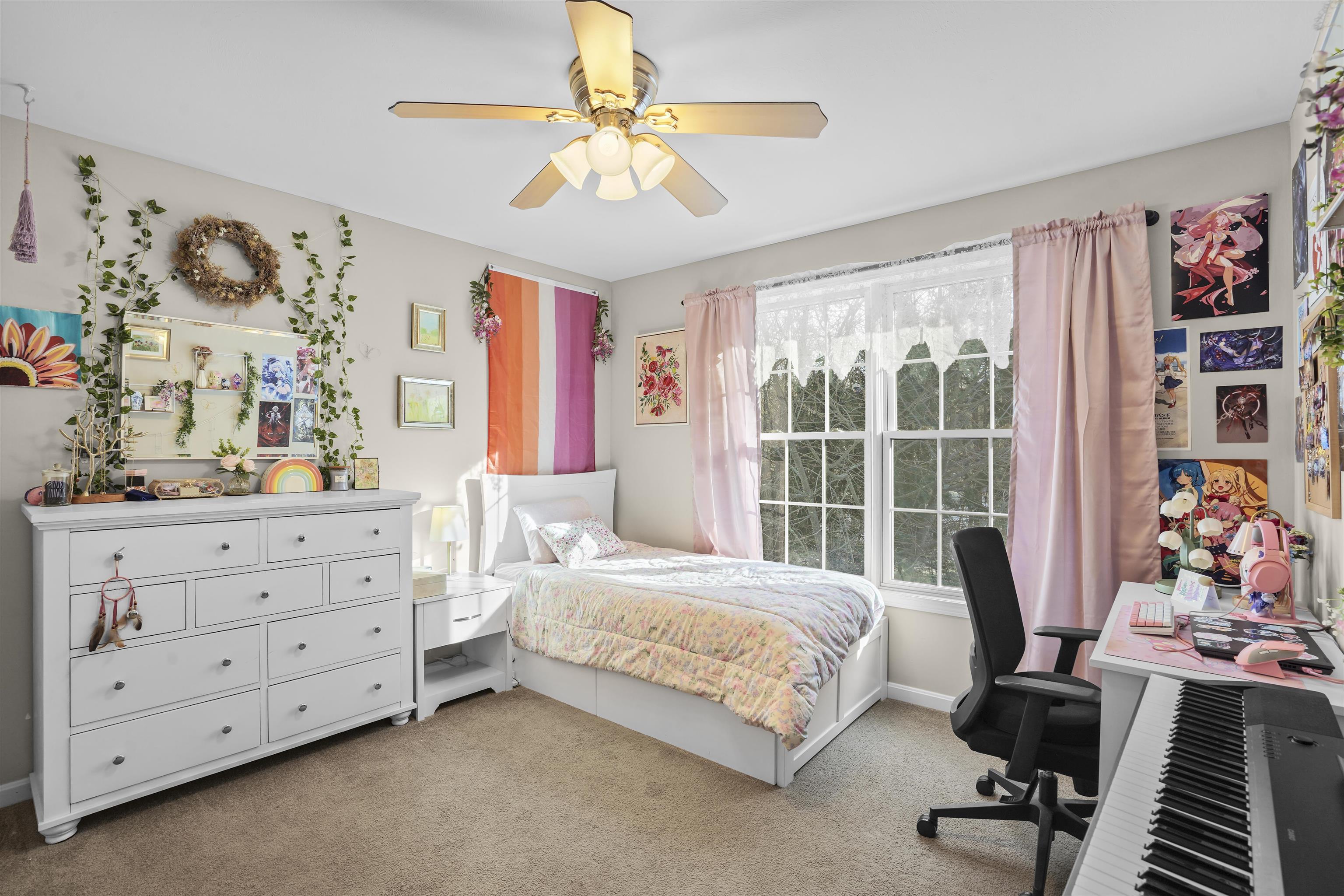 13 Mulberry Ln, Amherst, NH 03031