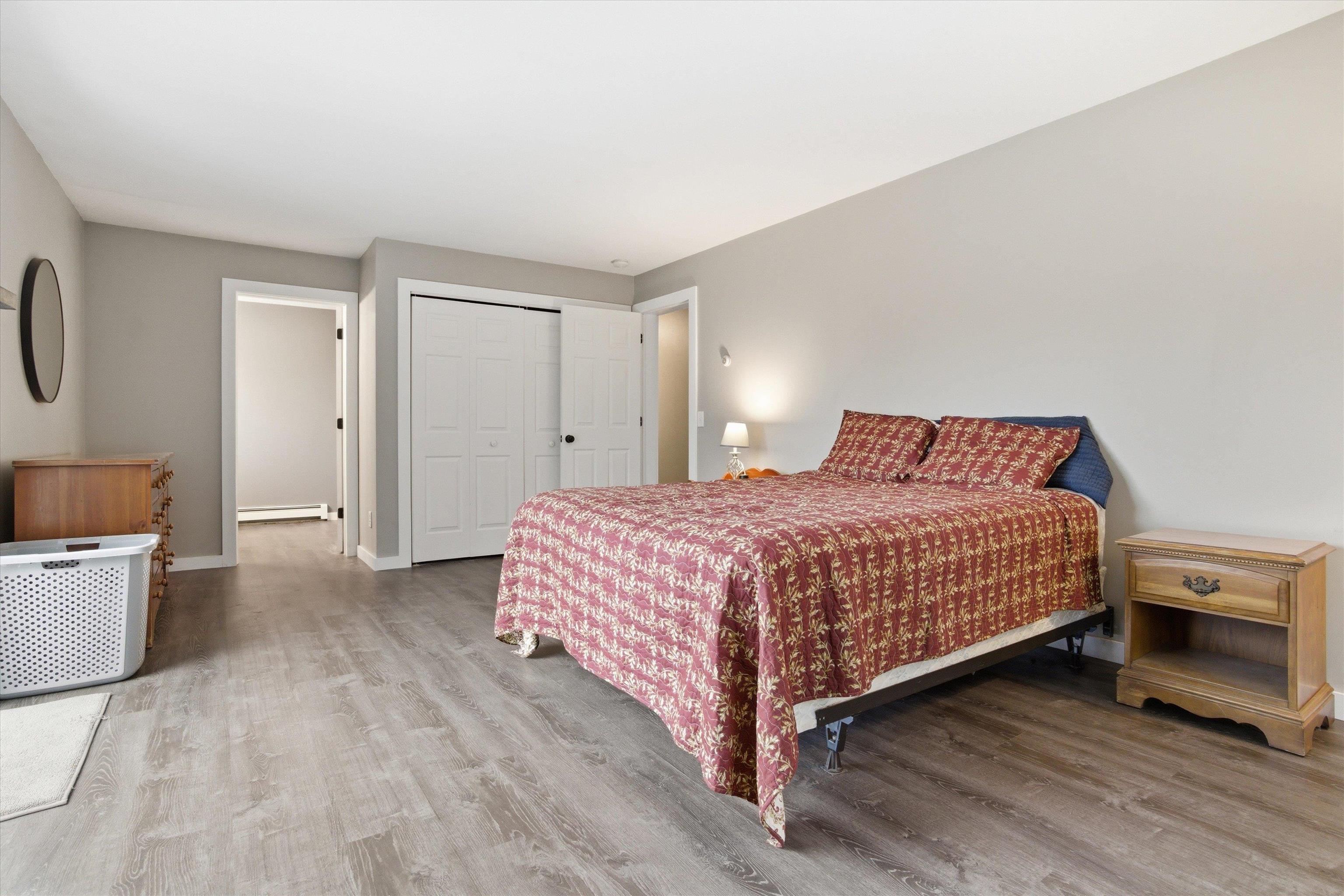 77 Second Nh Turnpike, Hillsborough, NH 03244