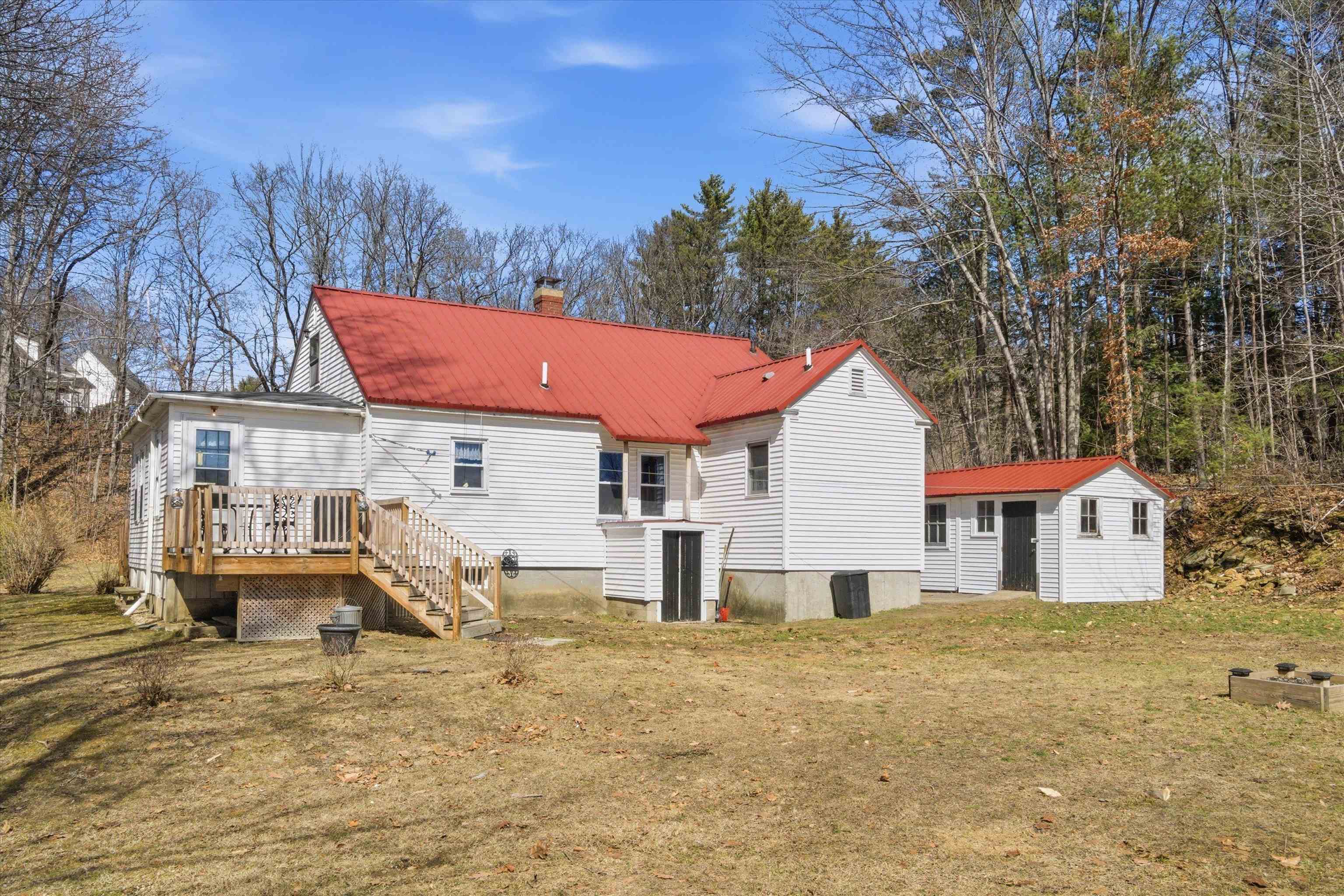 59 Woodland Ave, Laconia, NH 03246