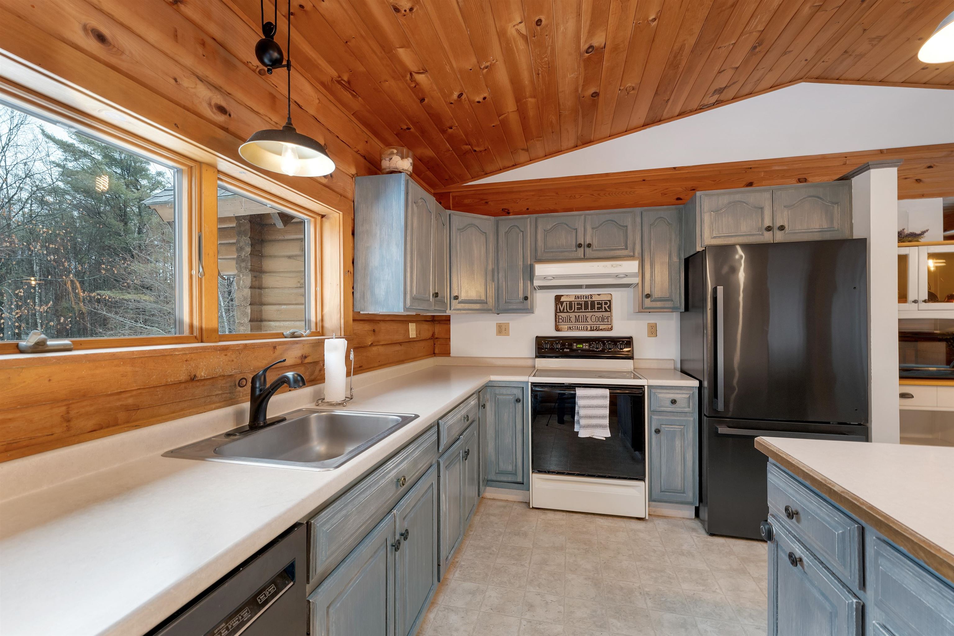 233 Ossipee Mountain Rd, Moultonborough, NH 03254