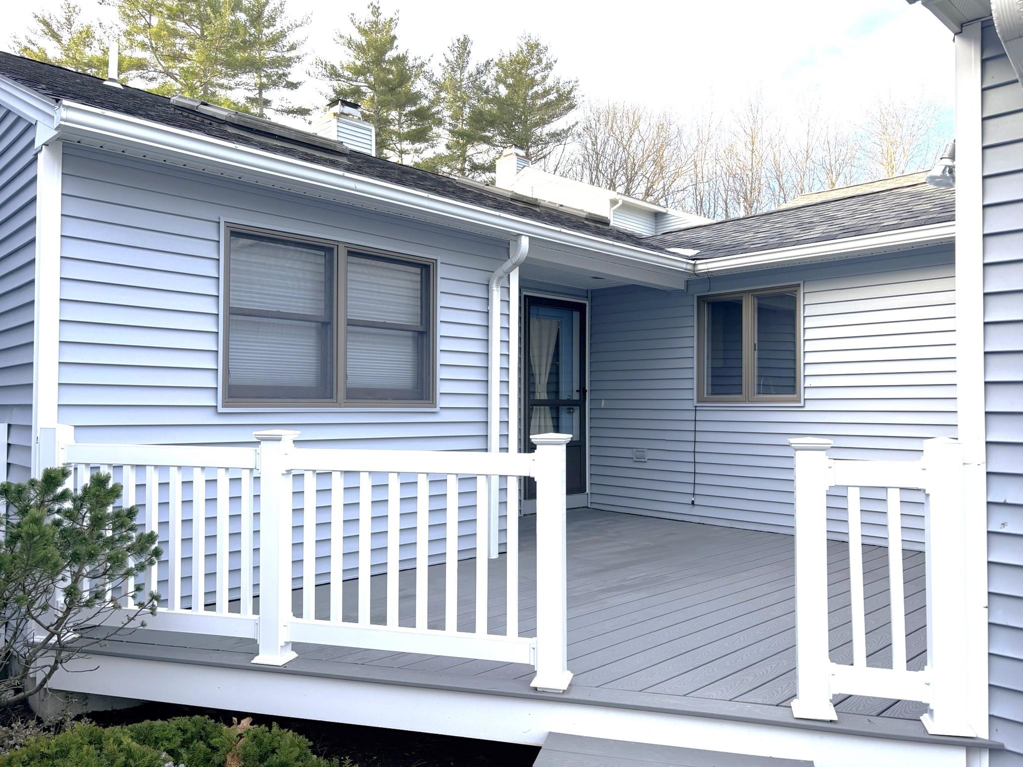 9 Bucks Hill Rd, Durham, NH 03824