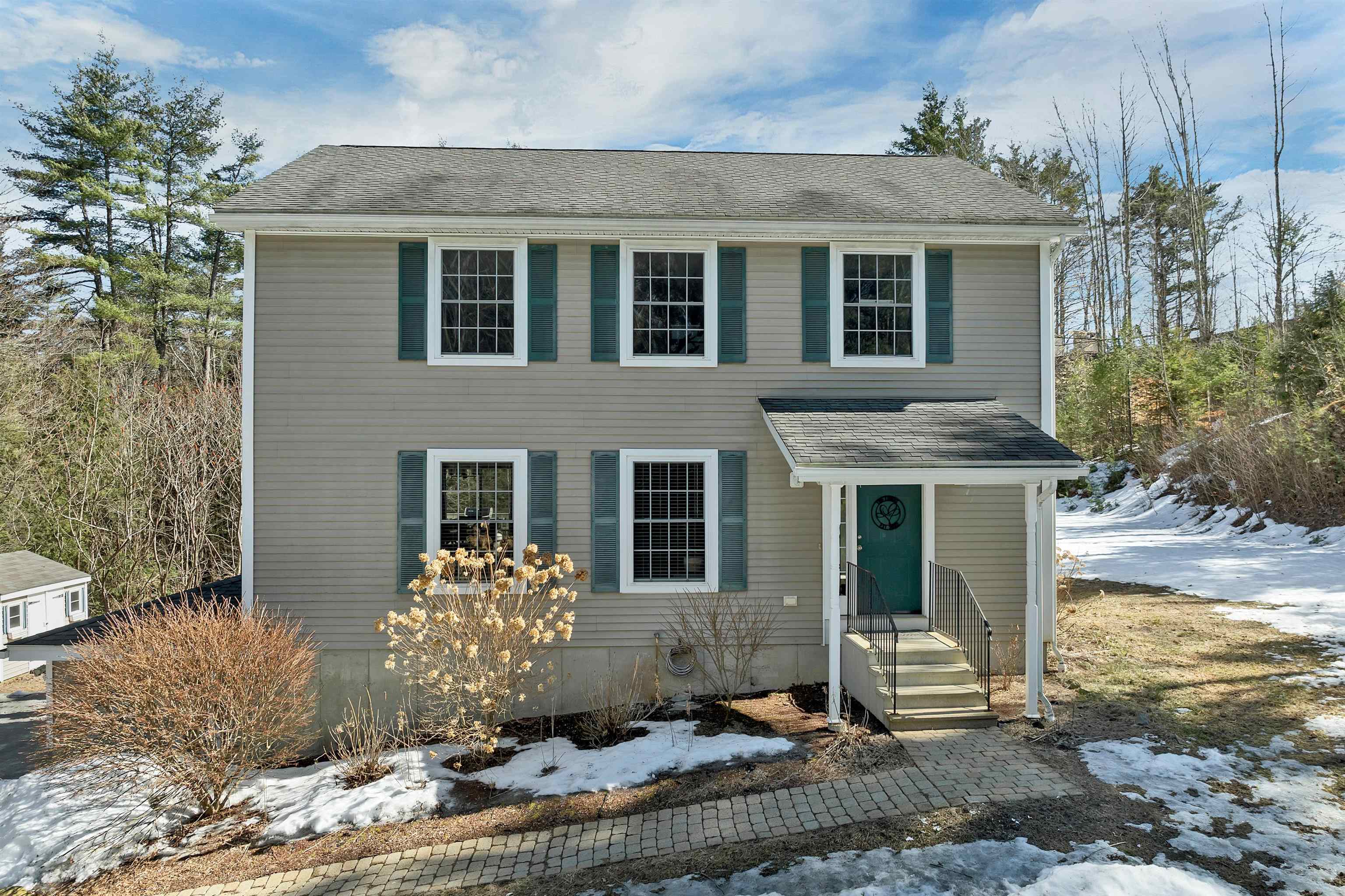 43 Cross Rd, Chichester, NH 03258