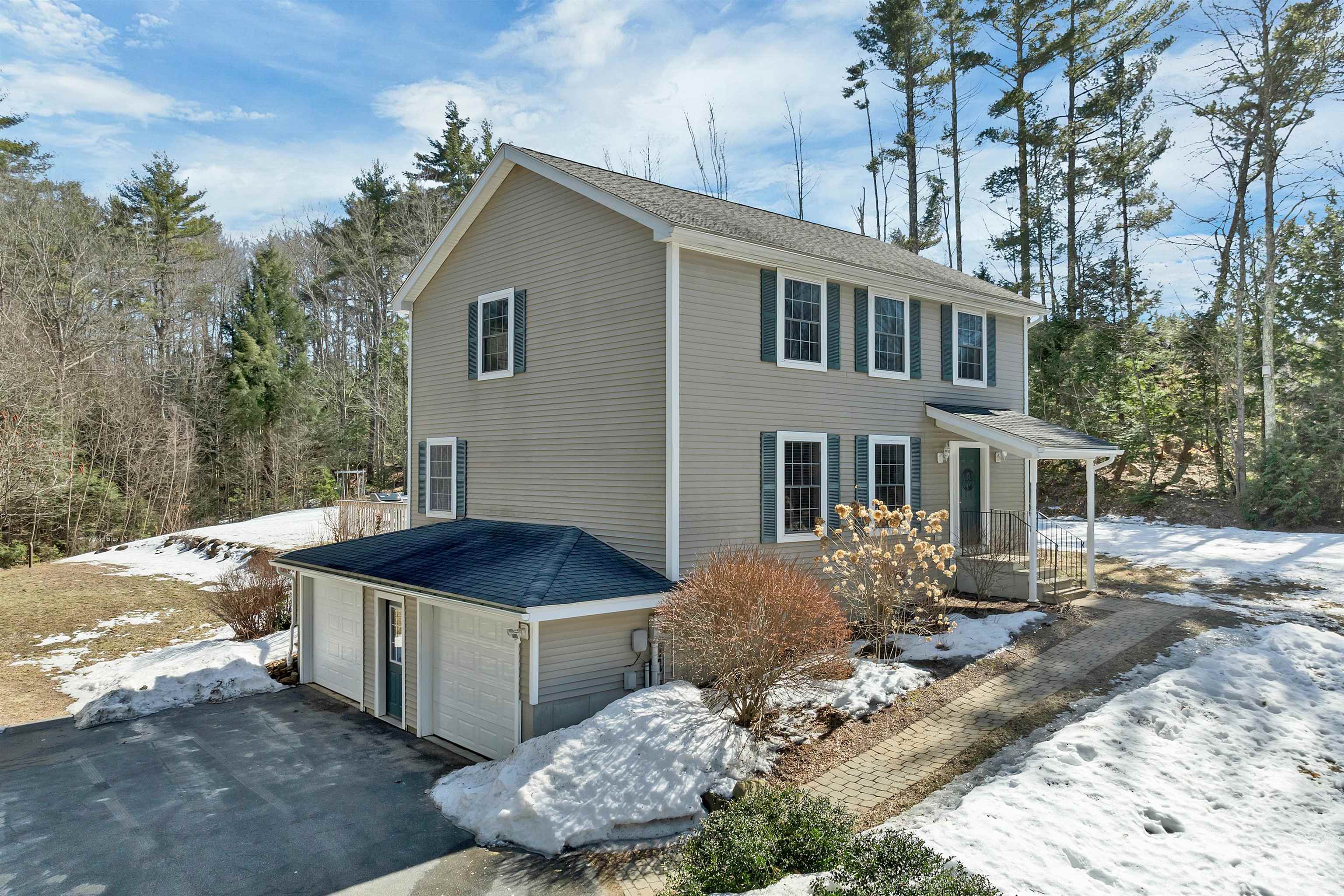43 Cross Rd, Chichester, NH 03258