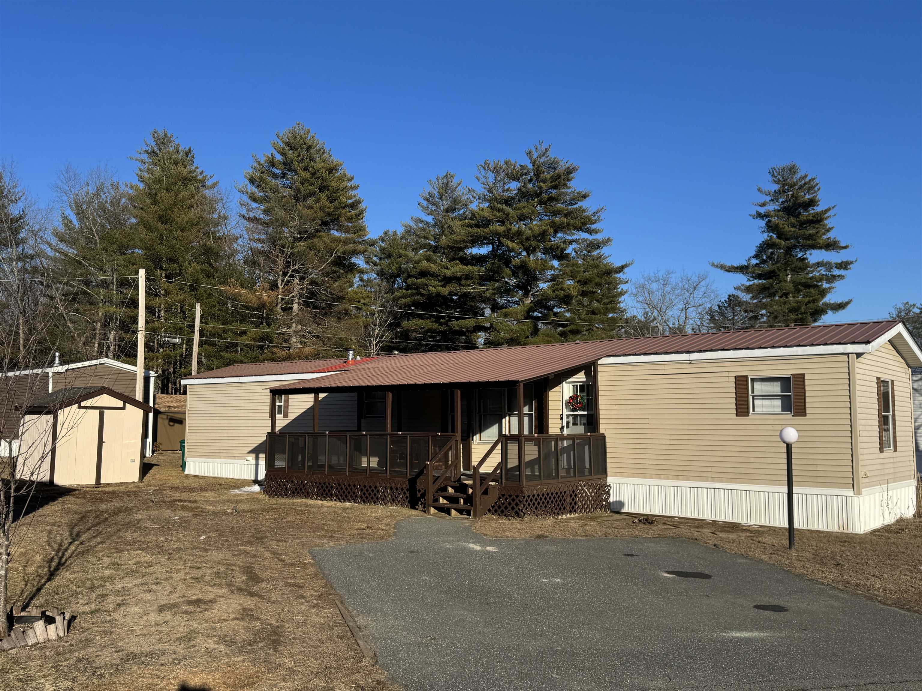 7 Robbins St, Hinsdale, NH 03451