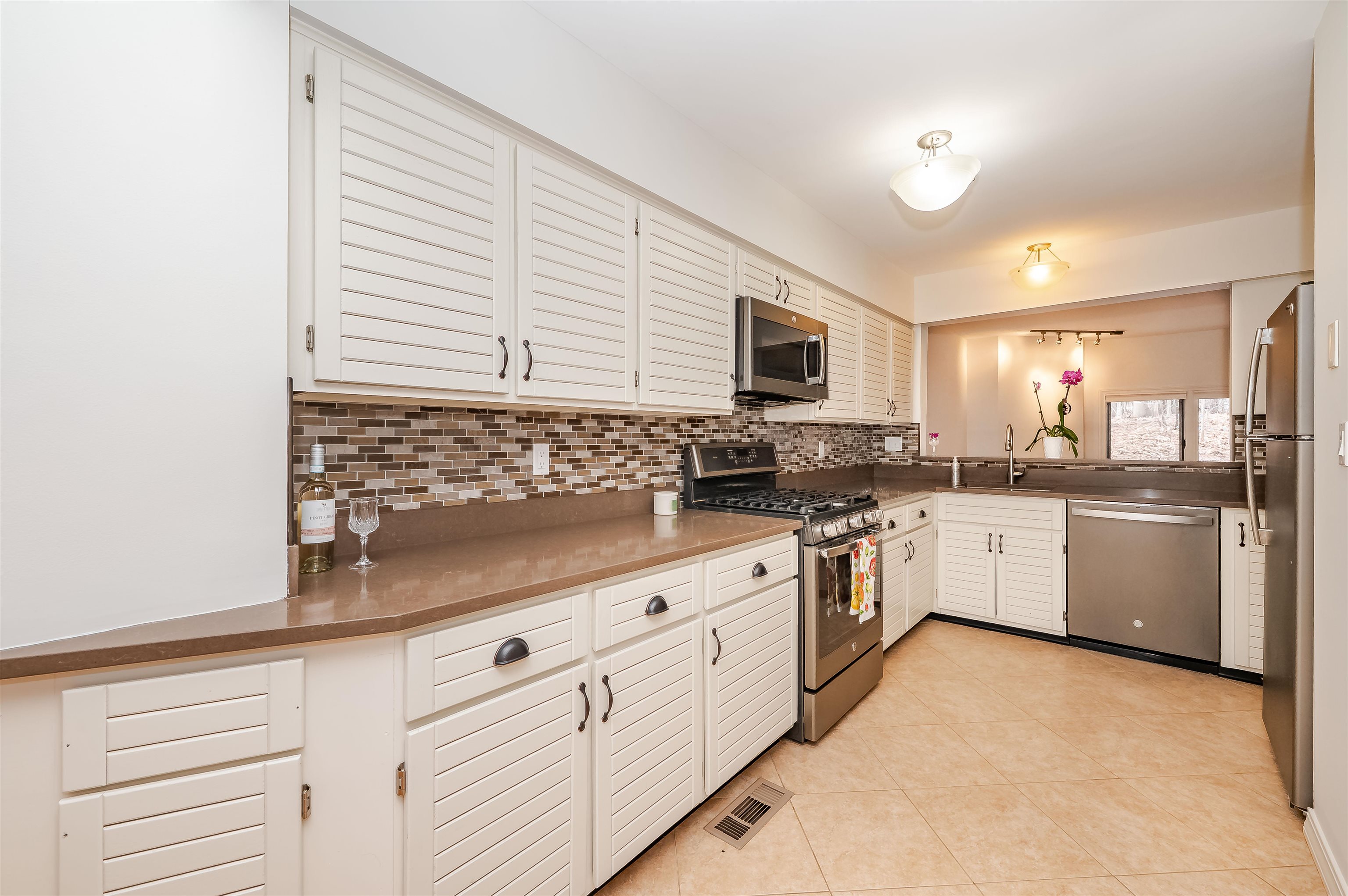 61 Spinnaker Way, Portsmouth, NH 03801