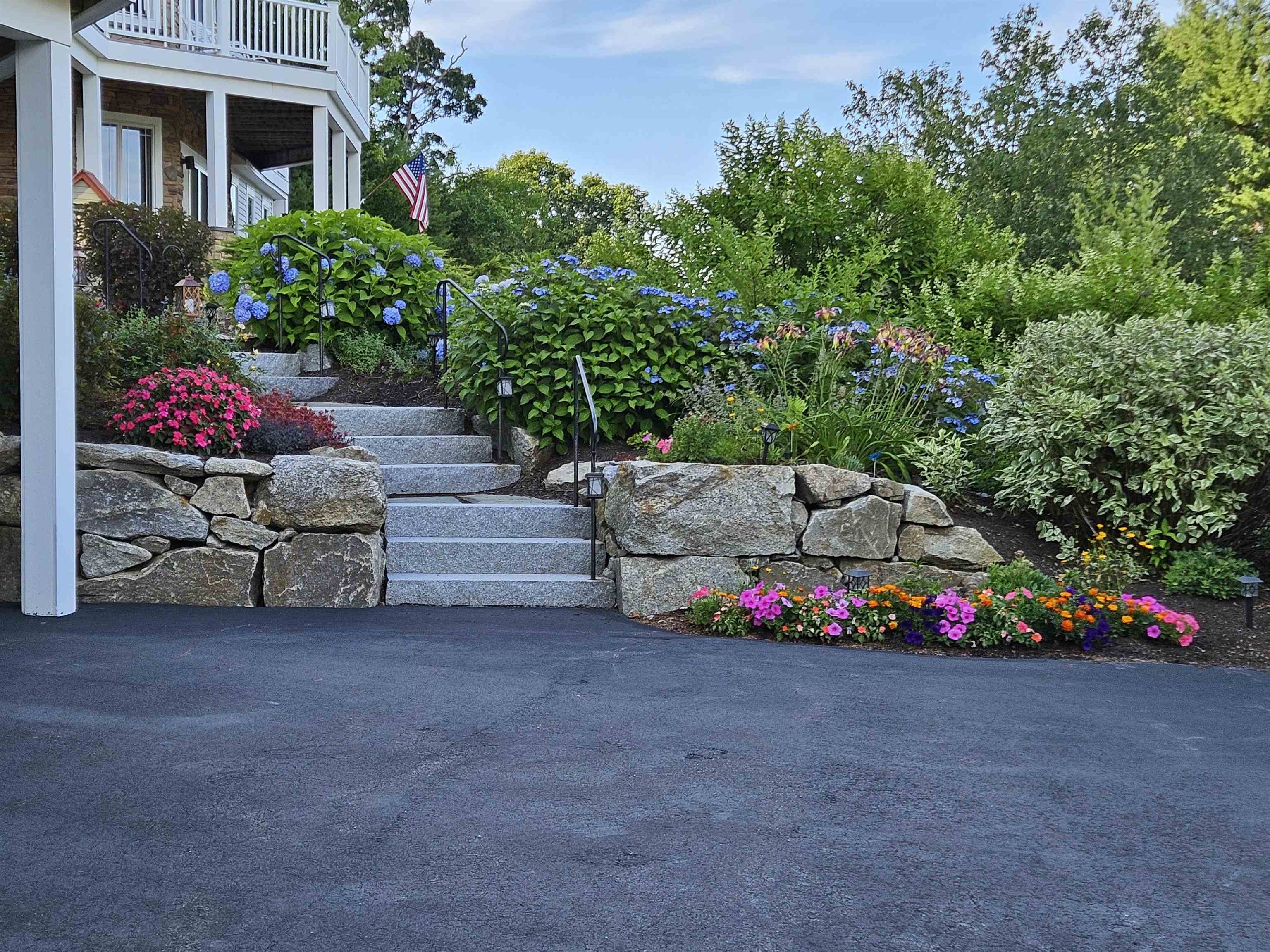 6 High Point Rd, Laconia, NH 03246