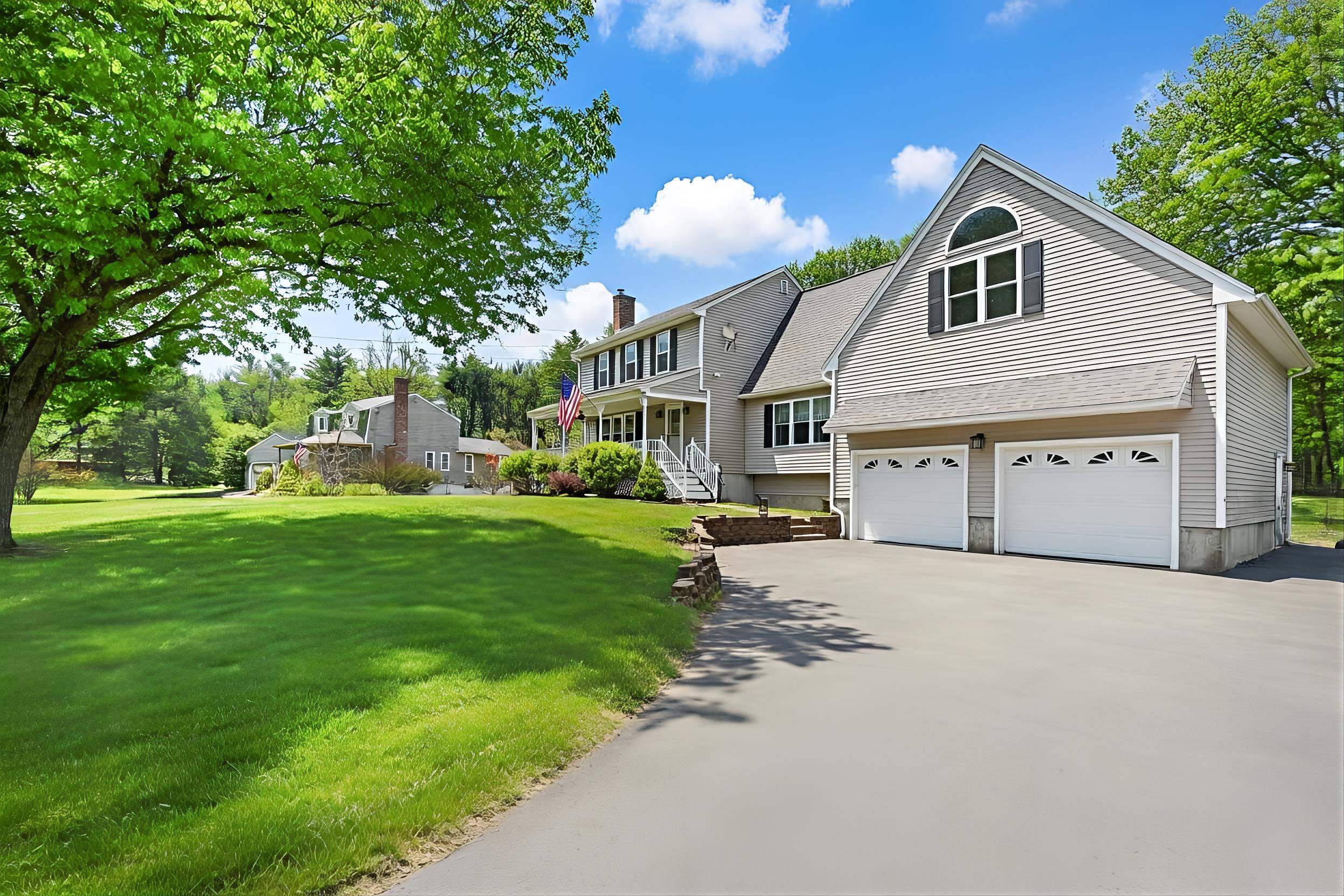 6 Homestead Dr, Derry, NH 03038