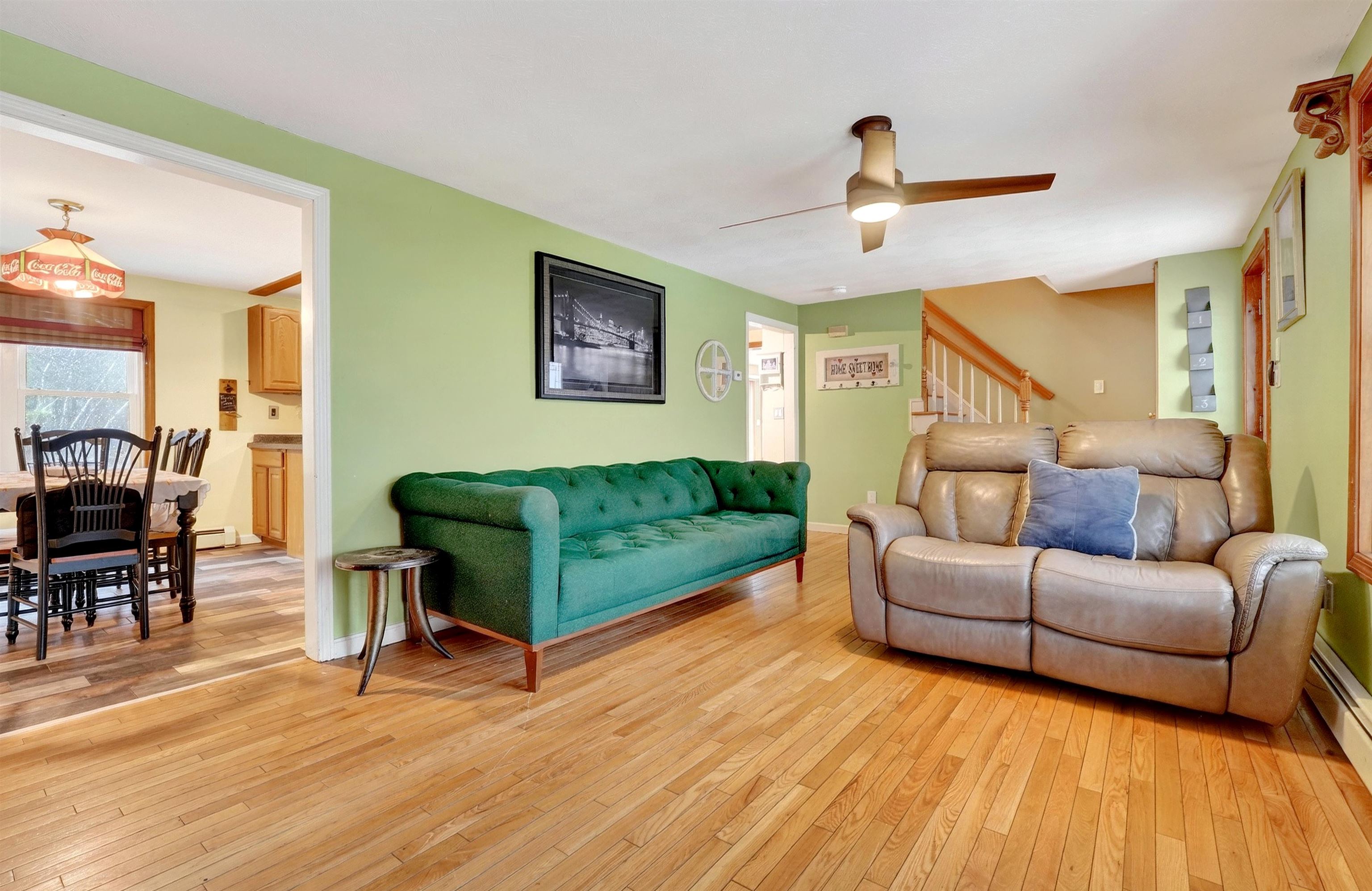 6 Homestead Dr, Derry, NH 03038