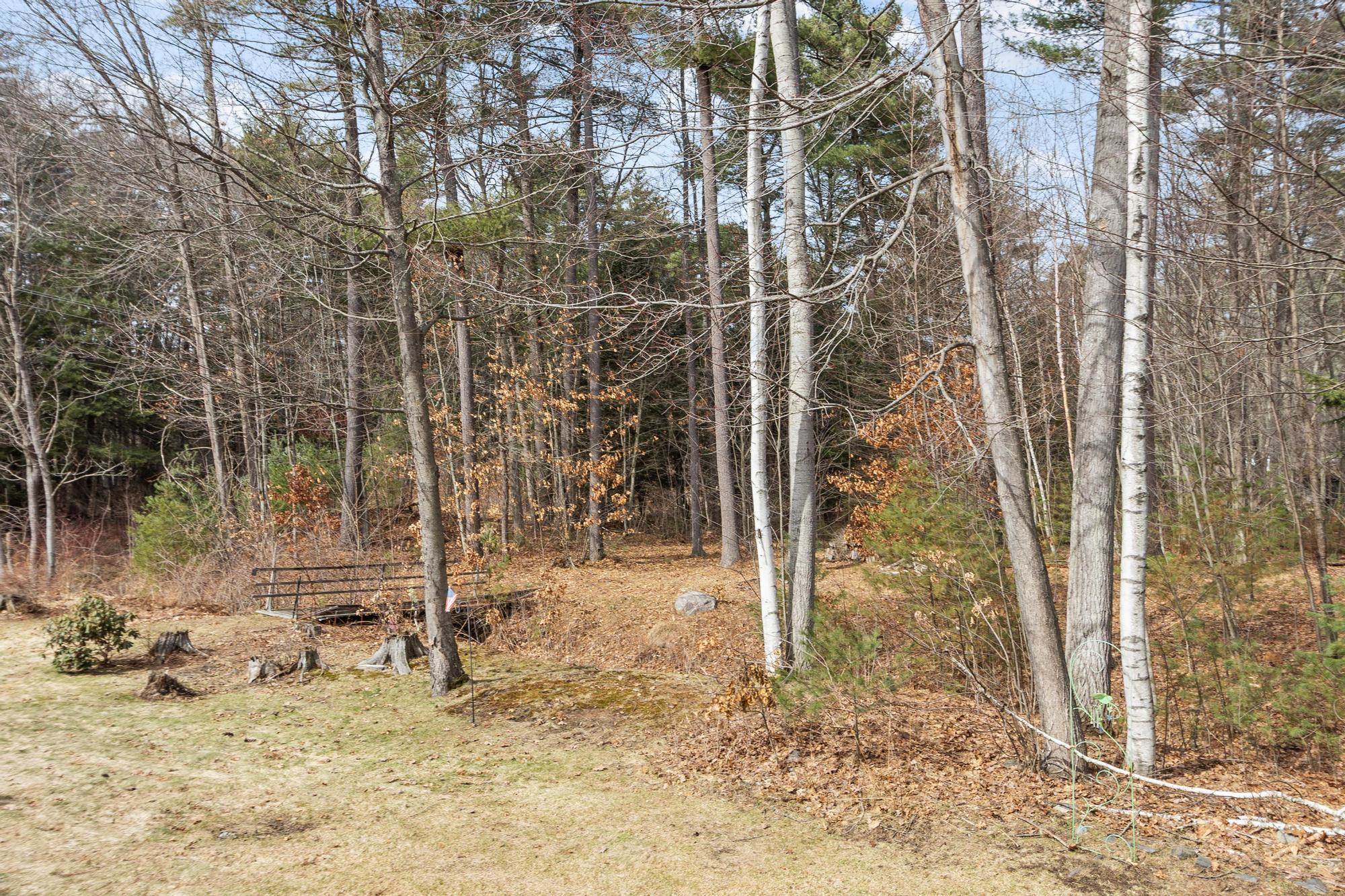 1 Killian Ct, Merrimack, NH 03054