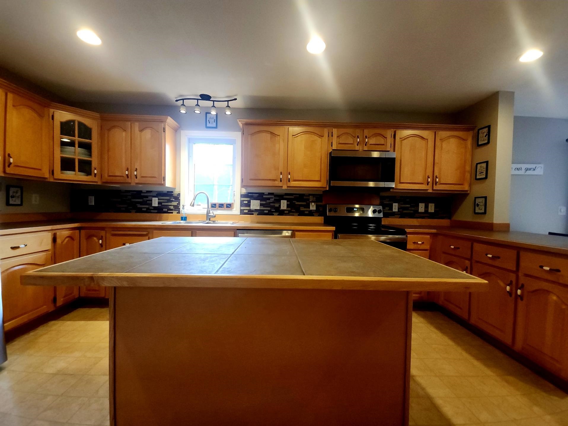 8 Byrne Rd, Northwood, NH 03261