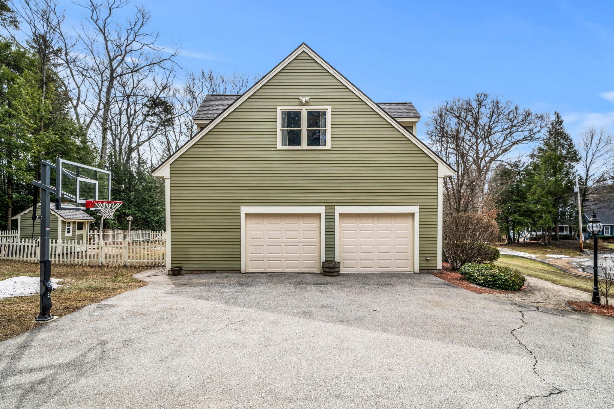 71 Deerwood Hl, Chester, NH 03036
