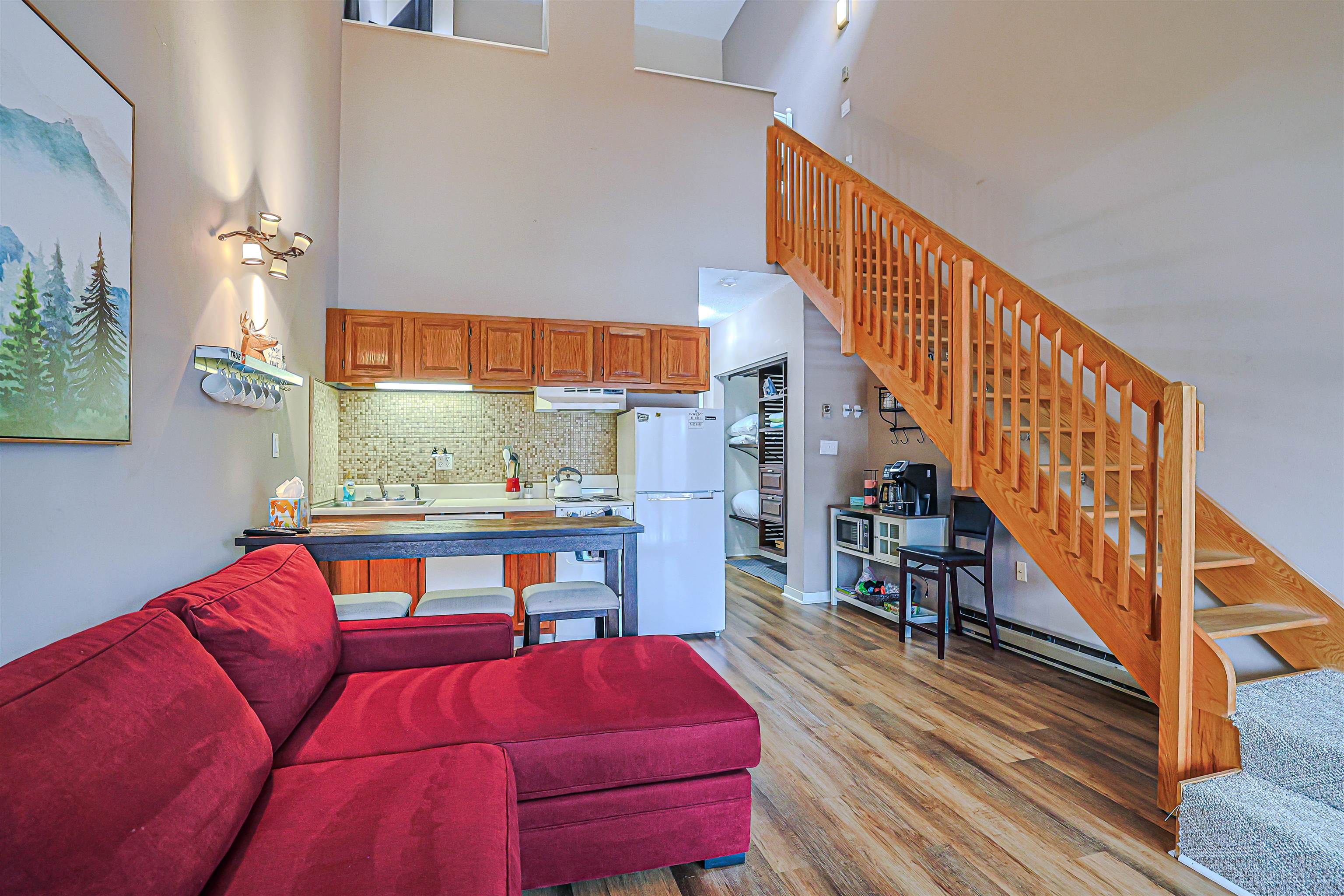 36 Lodge Rd, Lincoln, NH 03251