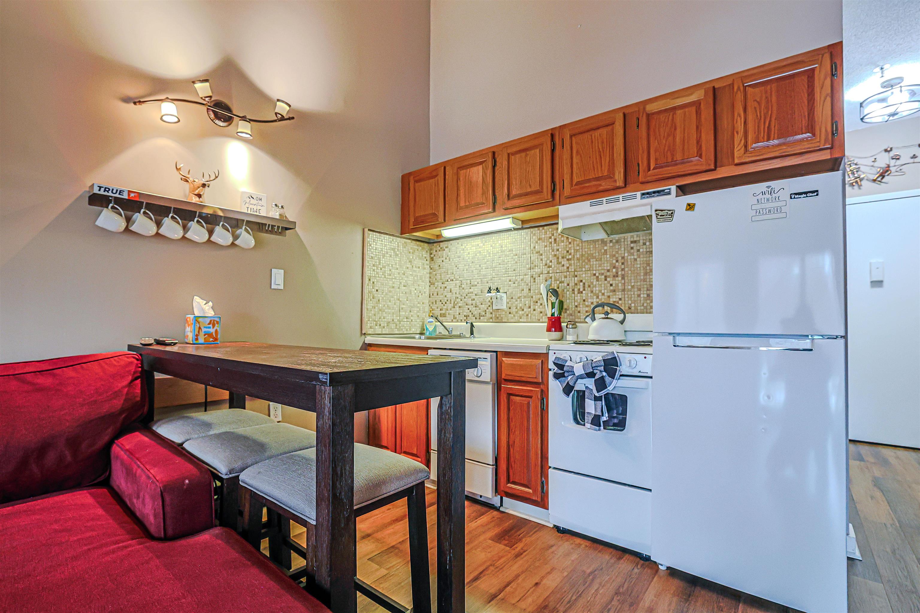 36 Lodge Rd, Lincoln, NH 03251