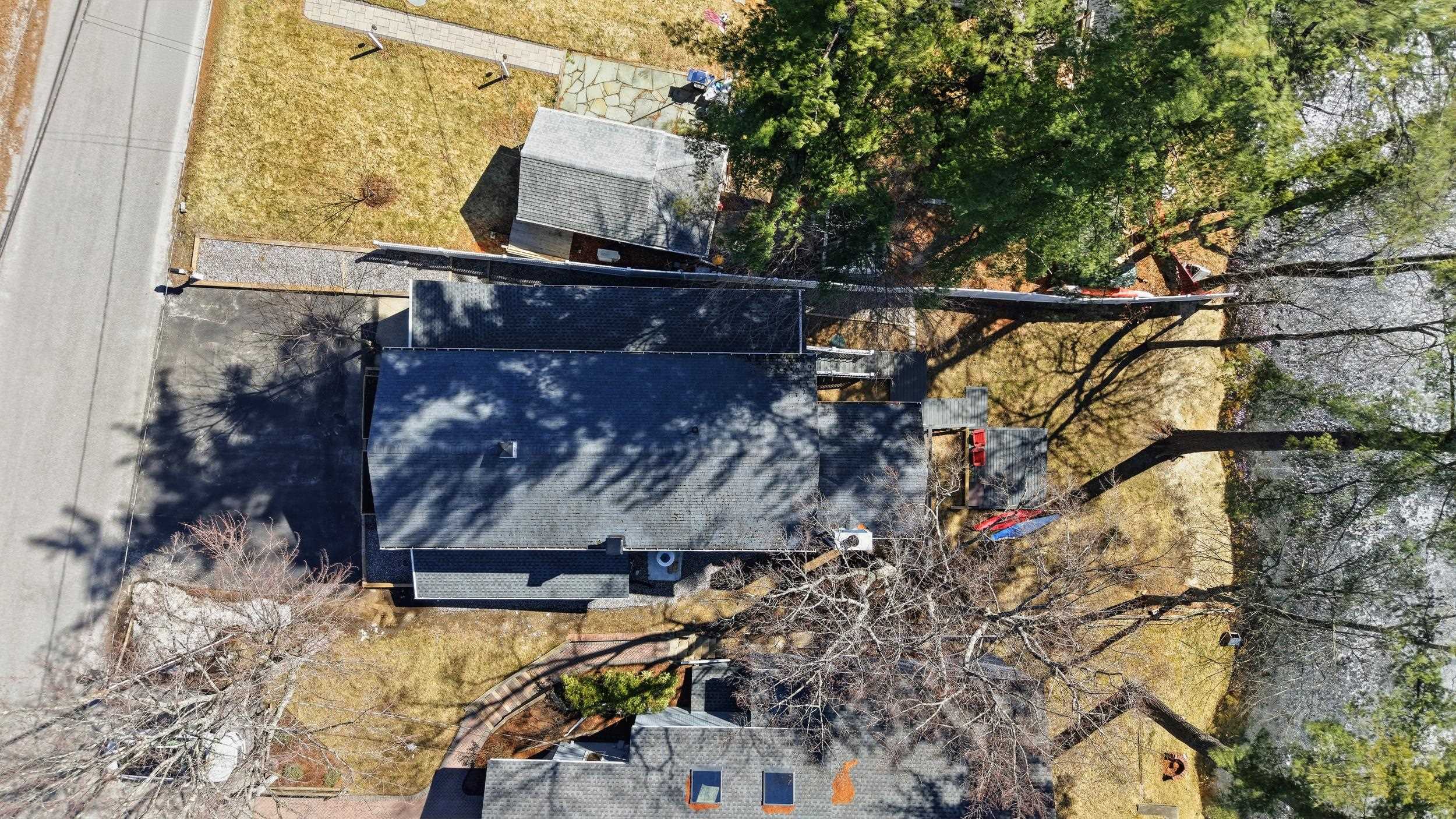 65 Sebbins Pond Dr, Bedford, NH 03110