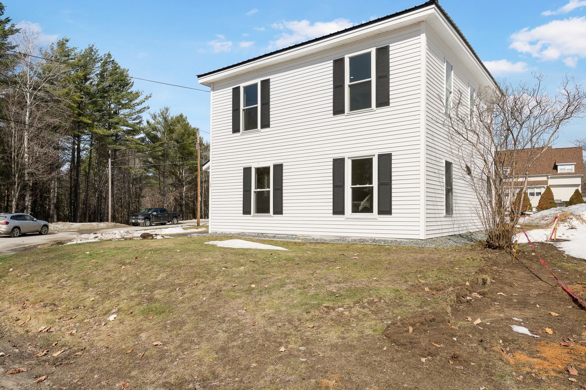 84 Hillside Ave, Northumberland, NH 03582