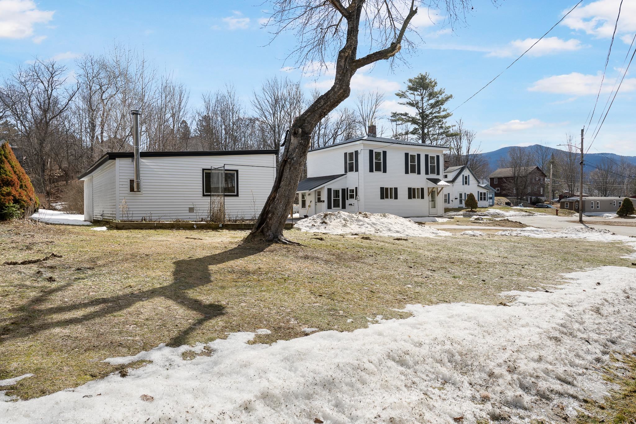 84 Hillside Ave, Northumberland, NH 03582