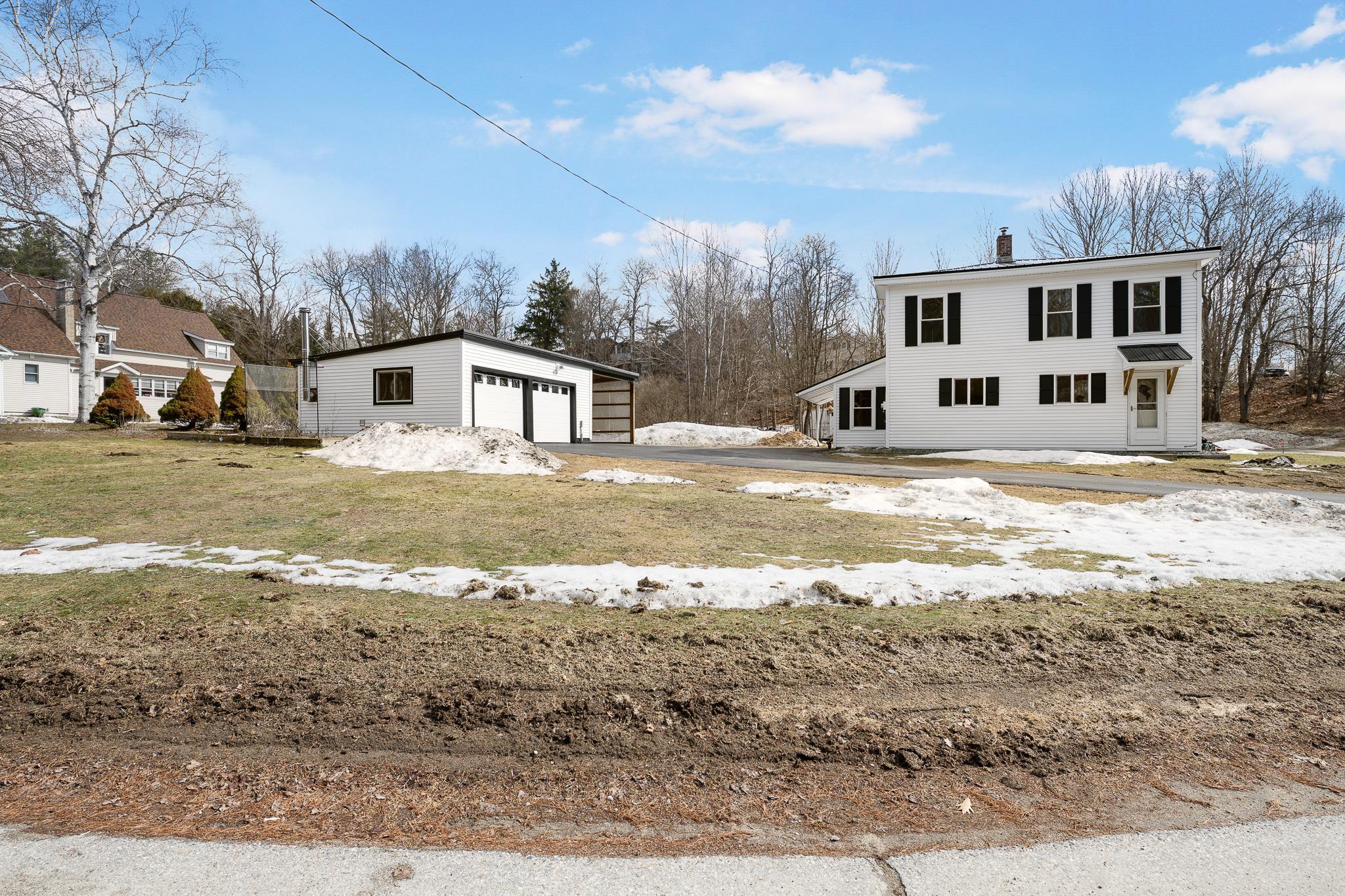 84 Hillside Ave, Northumberland, NH 03582