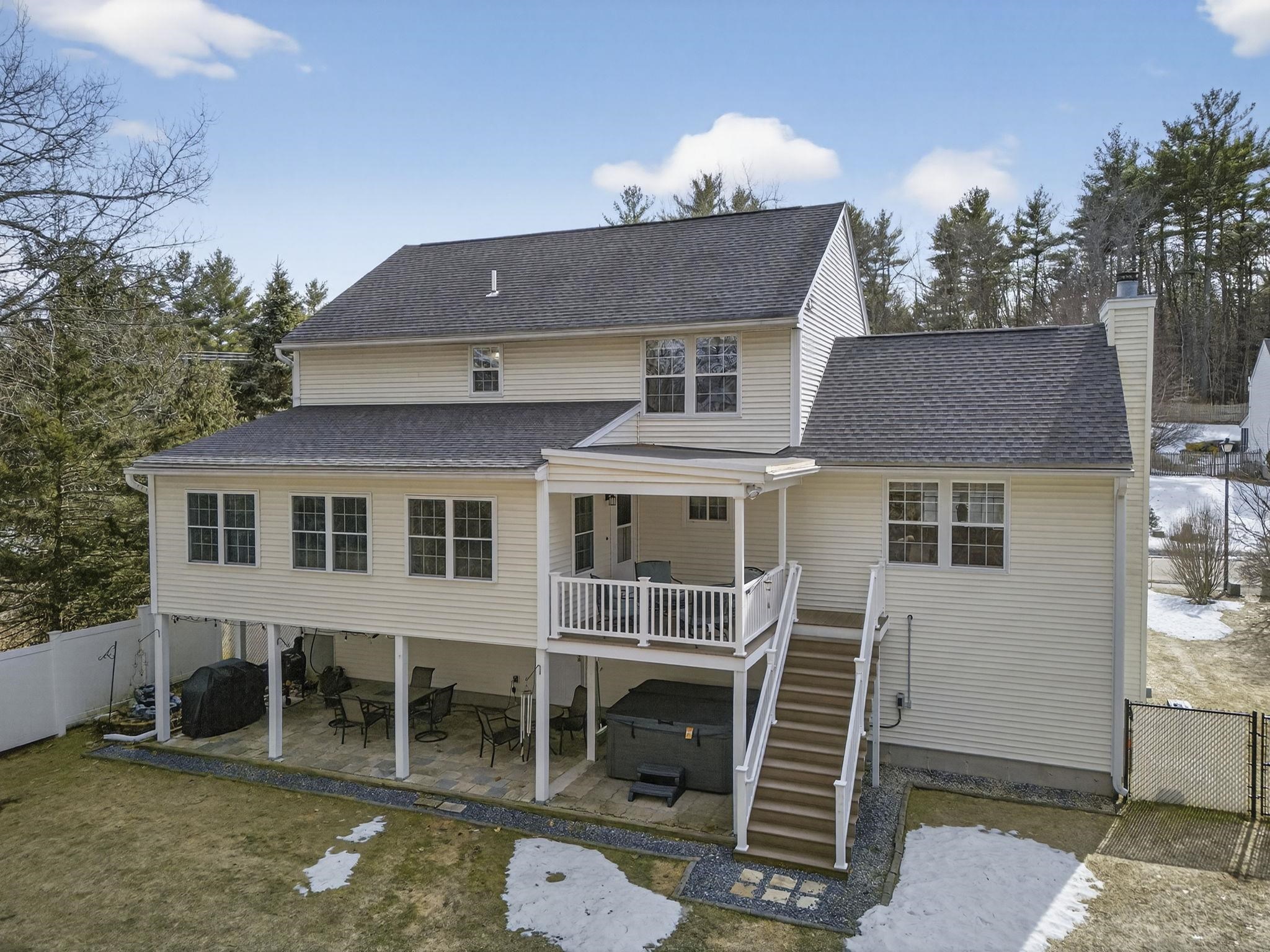 1 Cambridge Dr, Merrimack, NH 03054