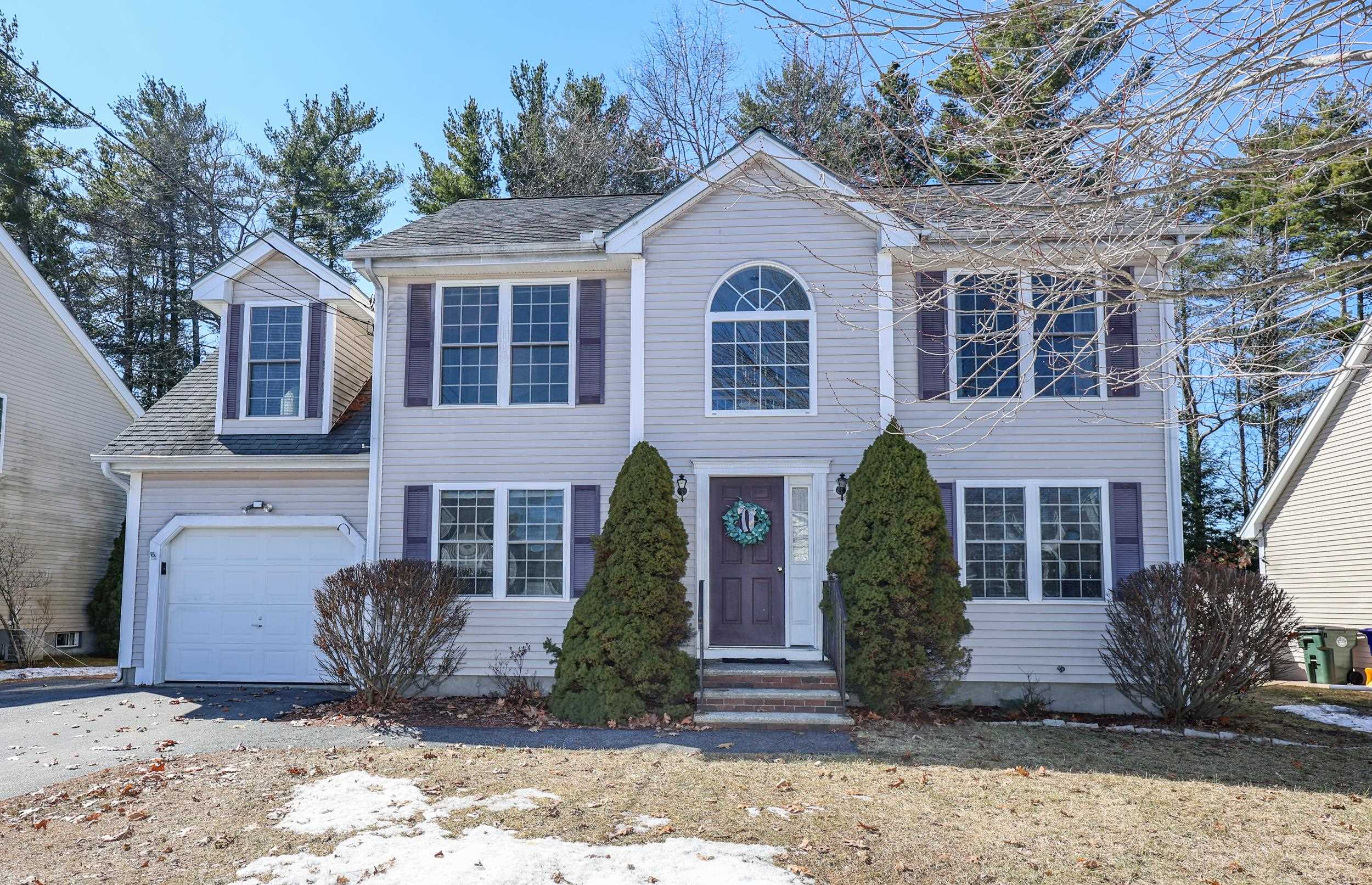 66 Sandy Brook St, Manchester, NH 03103