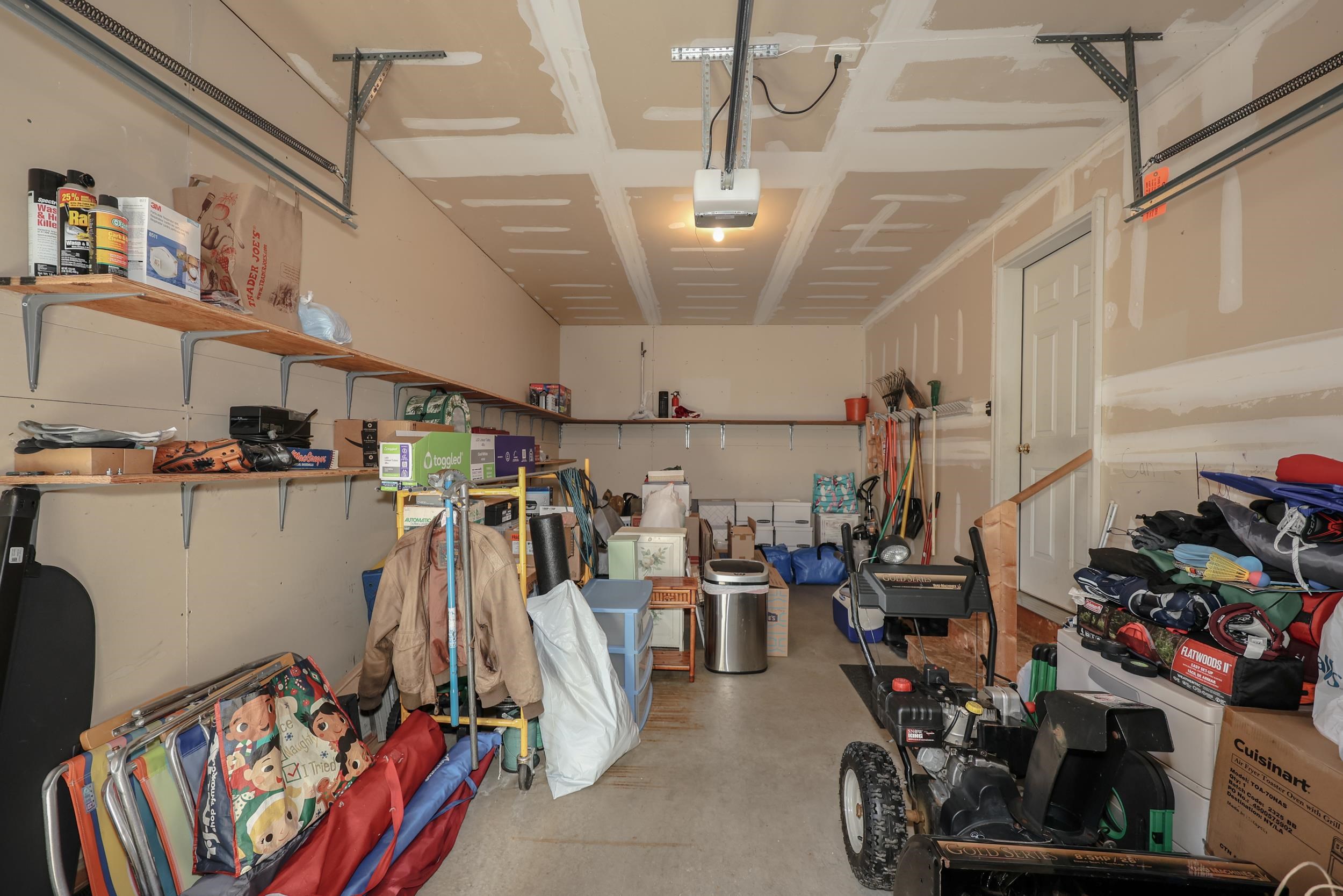 66 Sandy Brook St, Manchester, NH 03103