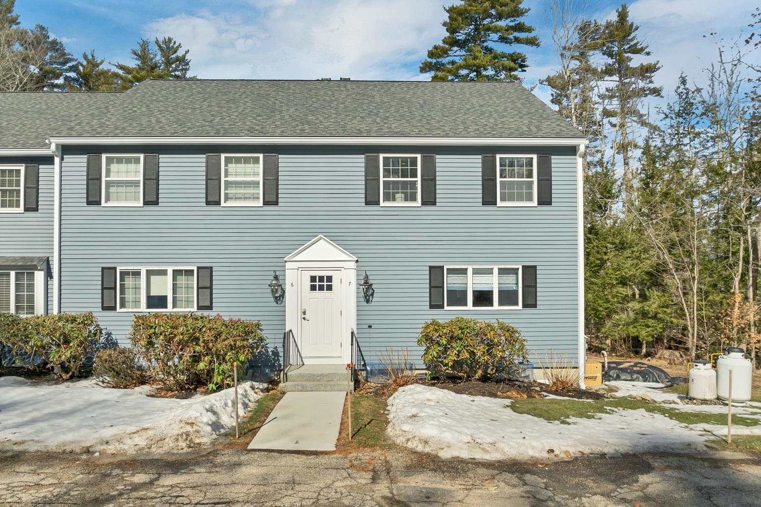 103 Clark Rd #7, Wolfeboro, NH 03894