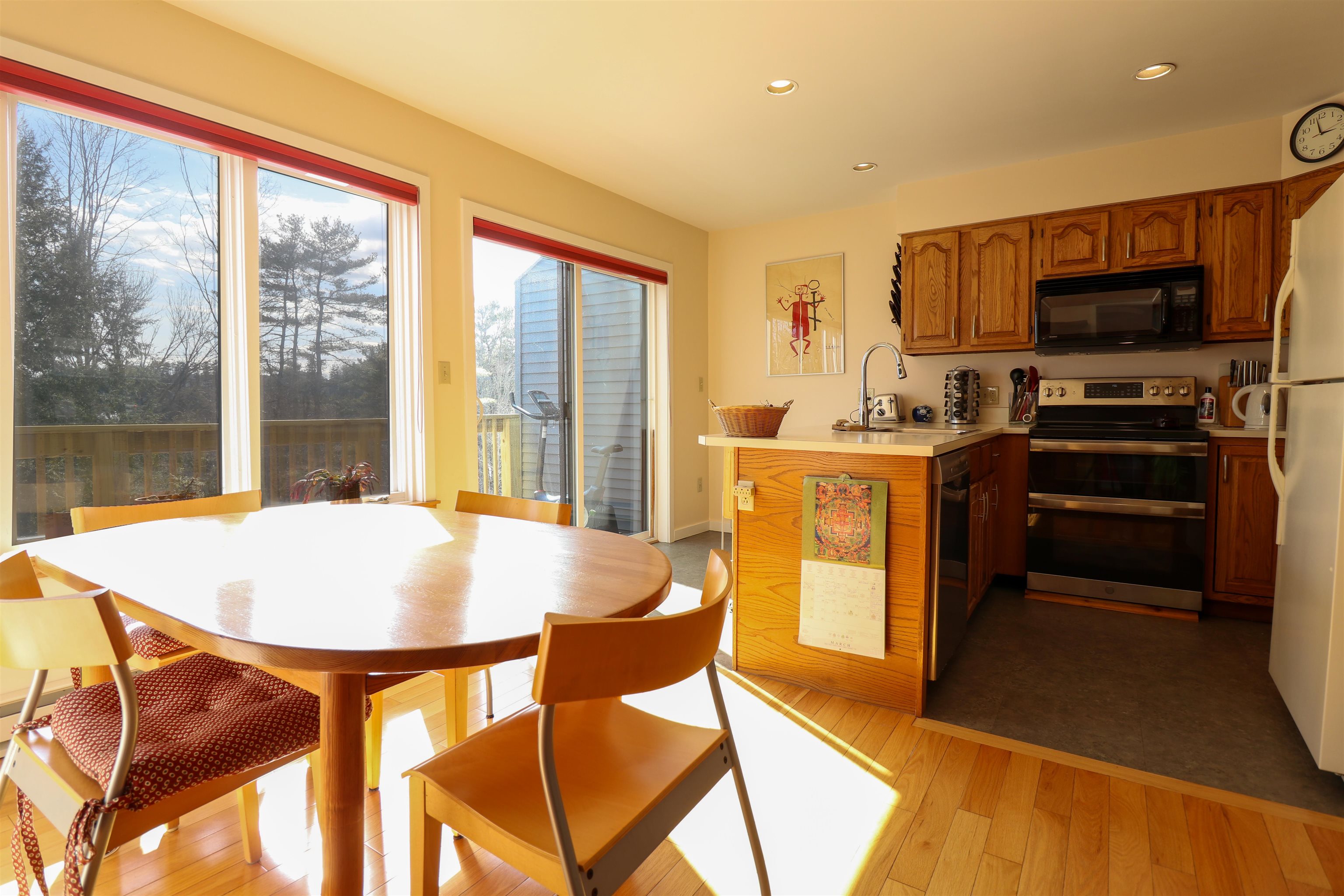 27 College Hill Rd, Hanover, NH 03755