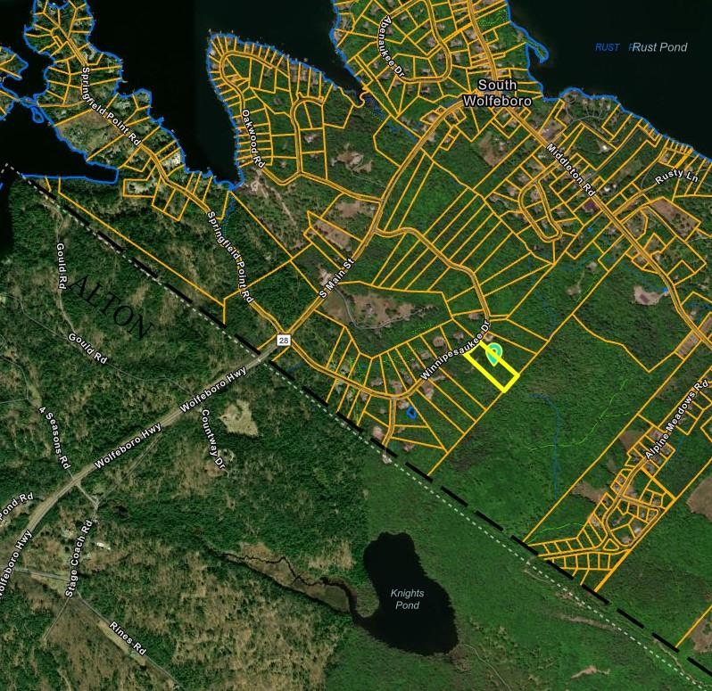 26-14 Winnipesaukee Dr, Wolfeboro, NH 03894