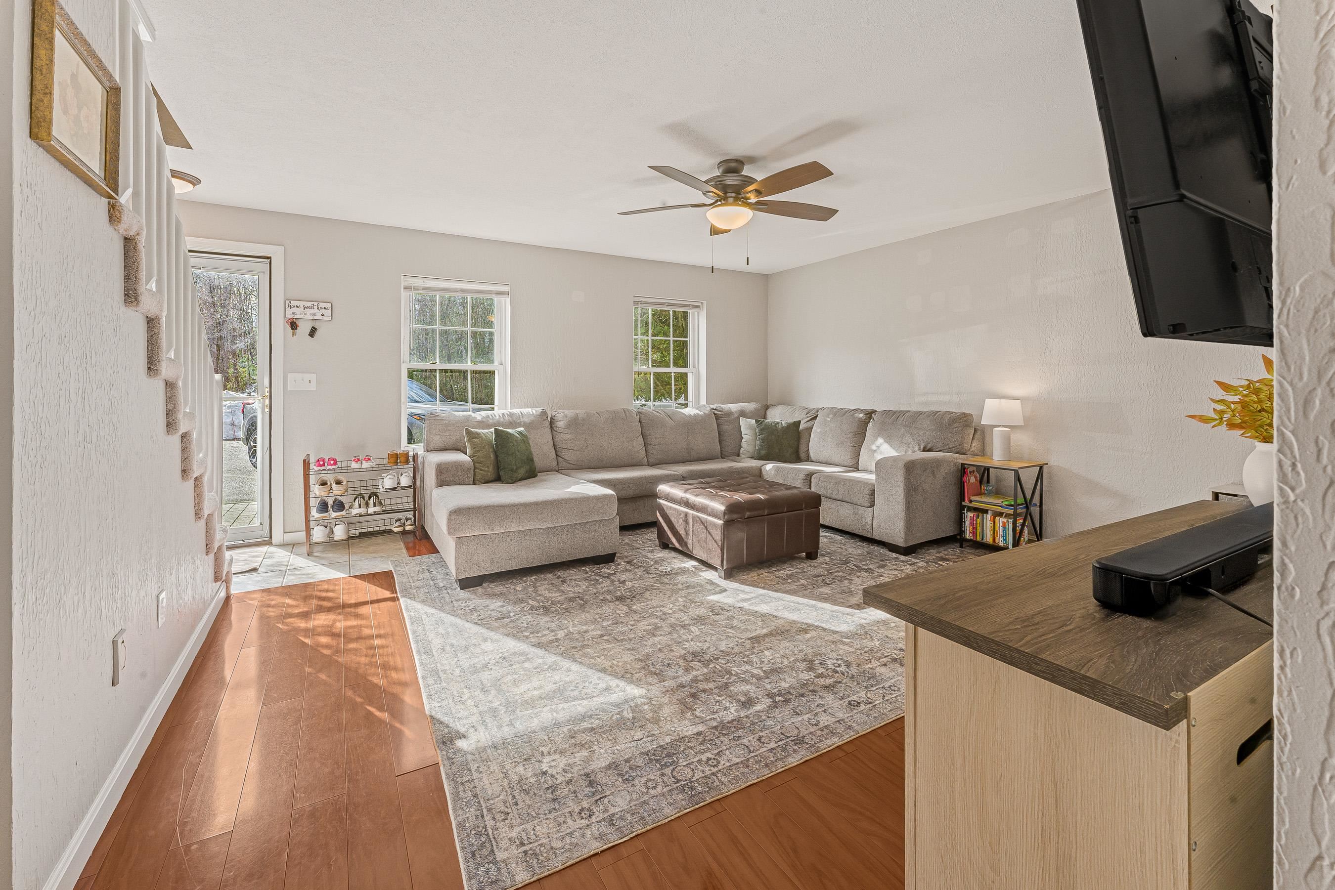 23 Tanglewood Dr, Hampstead, NH 03826