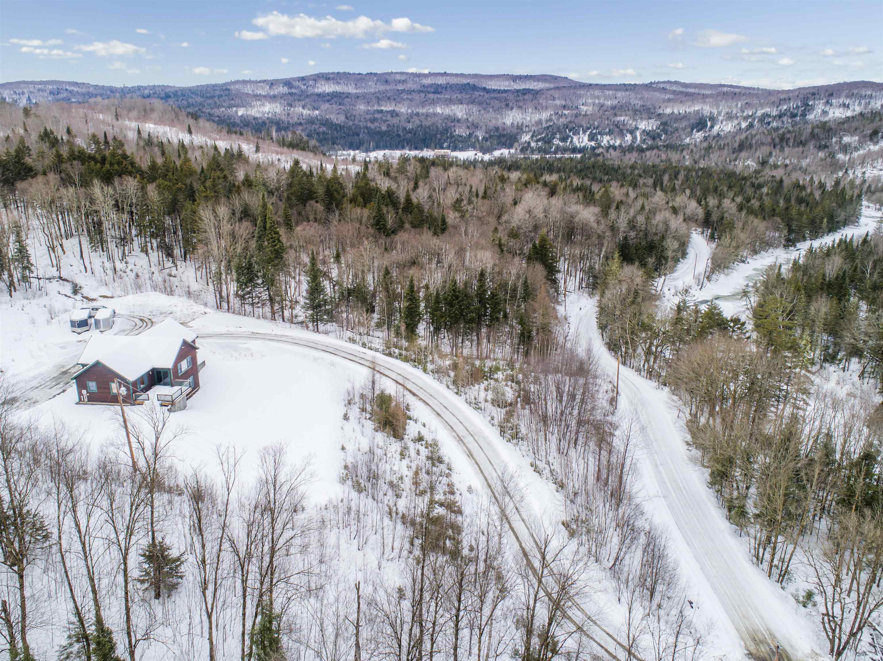 456 Indian Stream Rd, Pittsburg, NH 03592