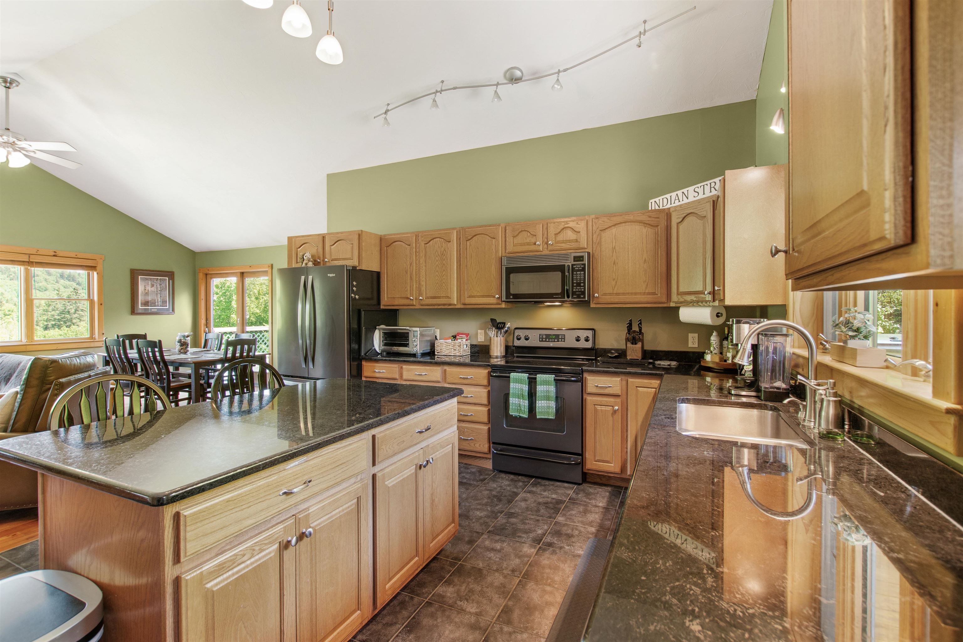 456 Indian Stream Rd, Pittsburg, NH 03592