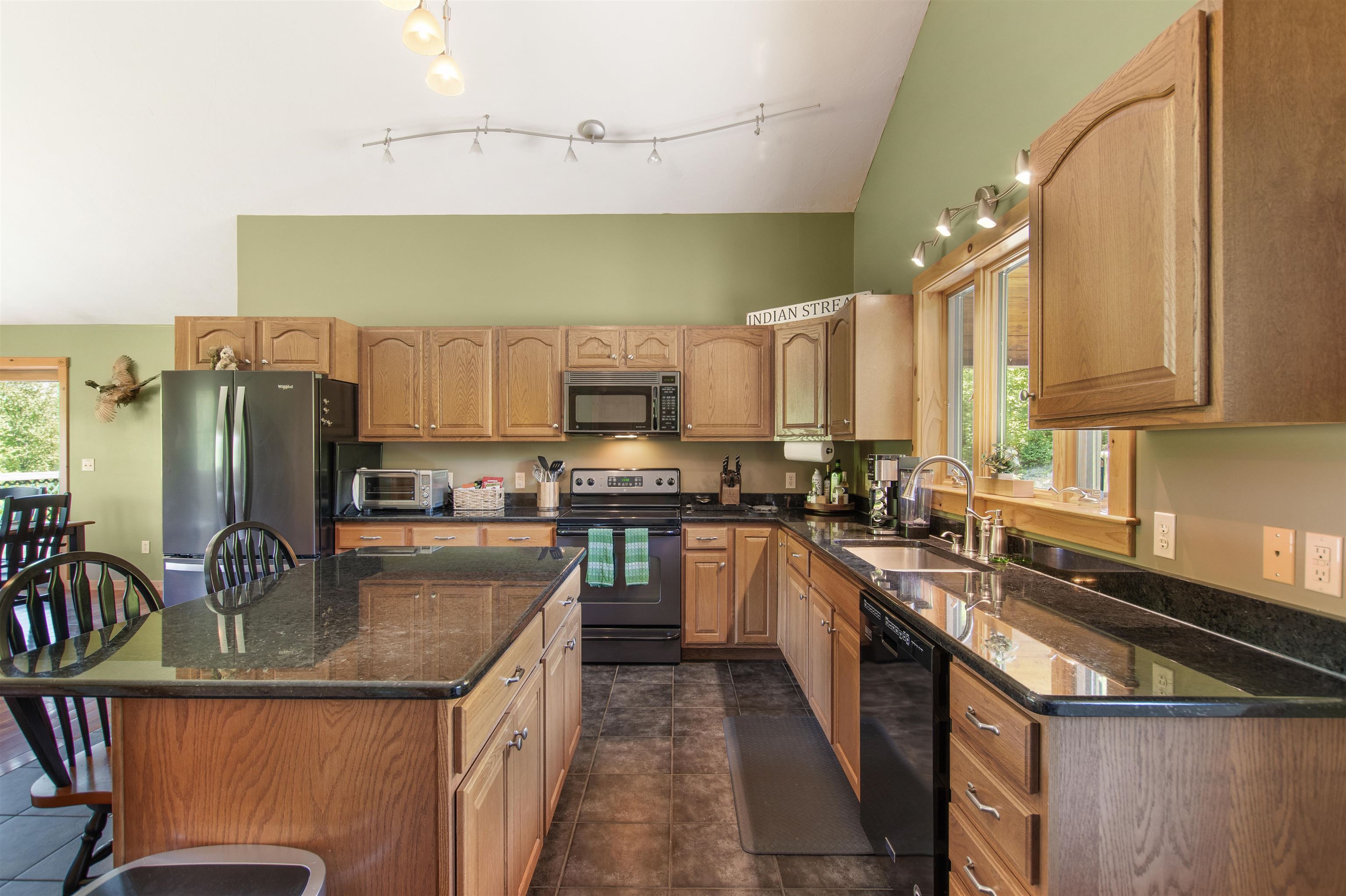 456 Indian Stream Rd, Pittsburg, NH 03592