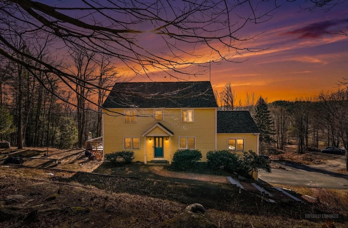 227 Joe English Rd, New Boston, NH 03070