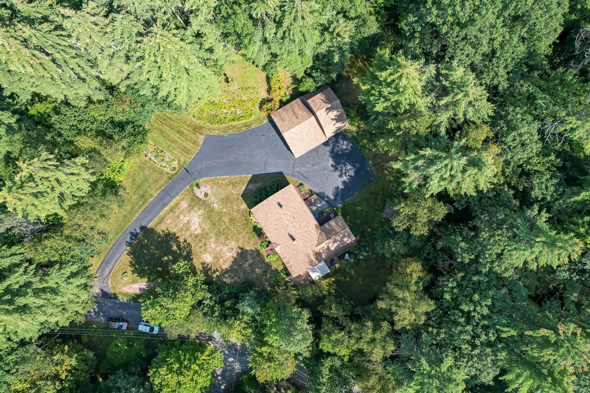 13 Evans Rd, Hebron, NH 03241