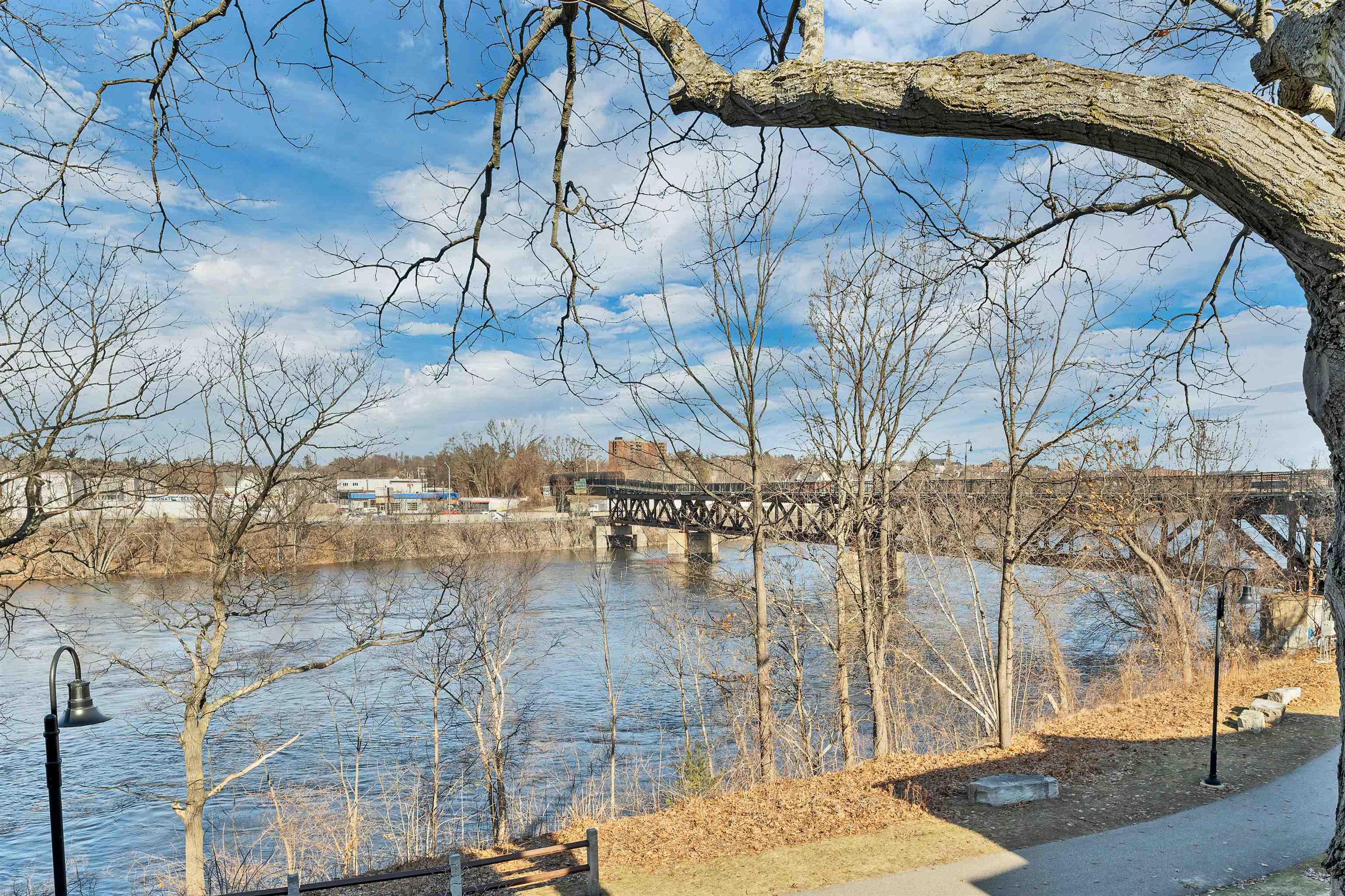 Homes for sale in Manchester, NH | 117 Riverwalk Wy #4F, Manchester, NH 03101 | MLS# 5079998