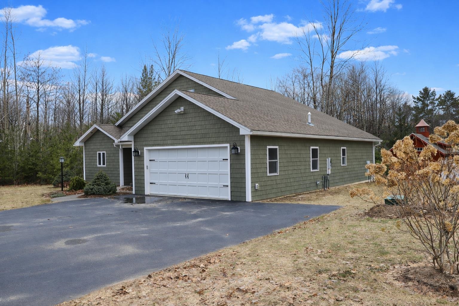 Homes for sale in Newport City, VT | 216 Cherry Ln, Newport City, VT 05855 | MLS# 5080000