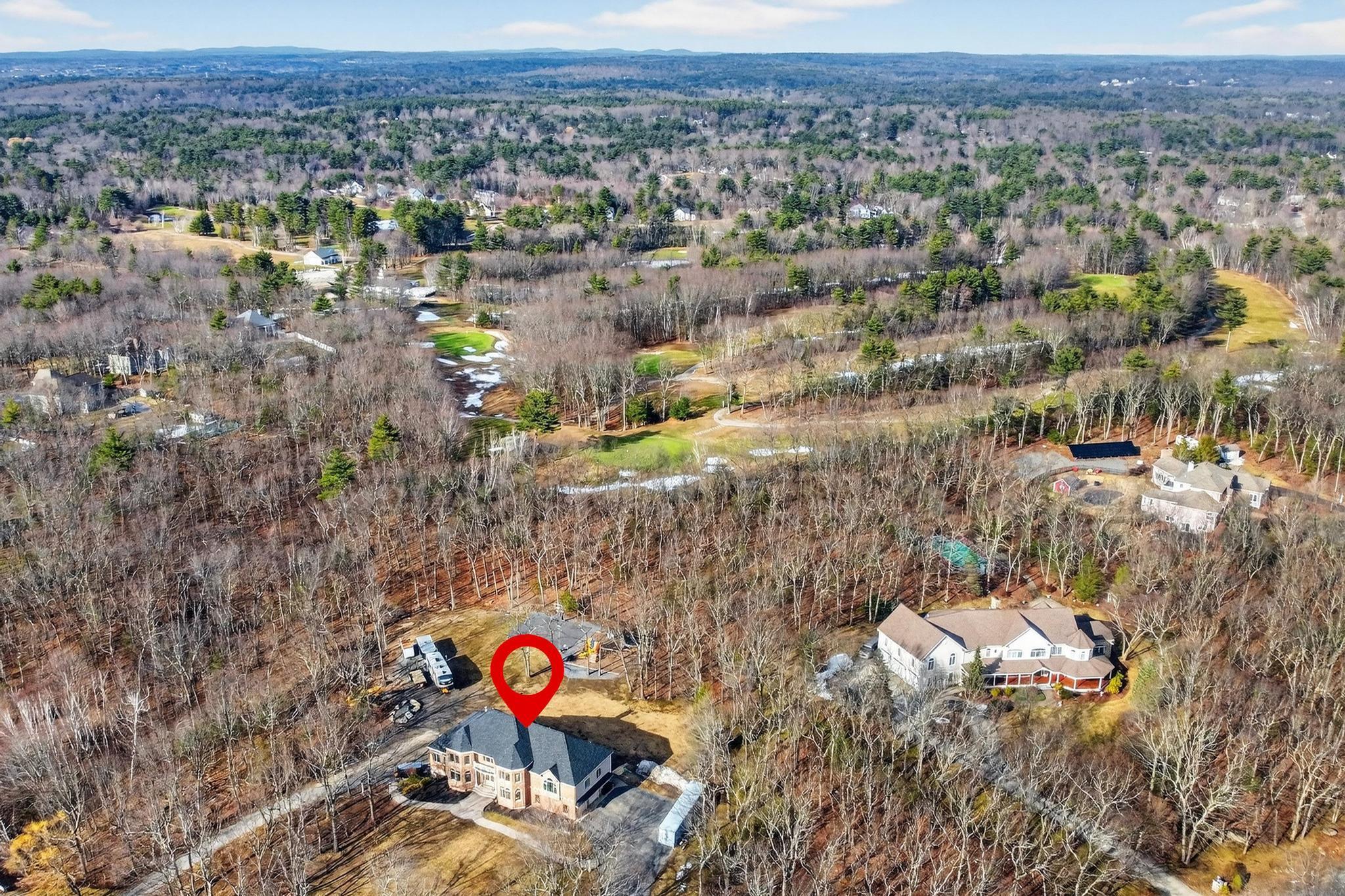 9 Floral St, Windham, NH 03087