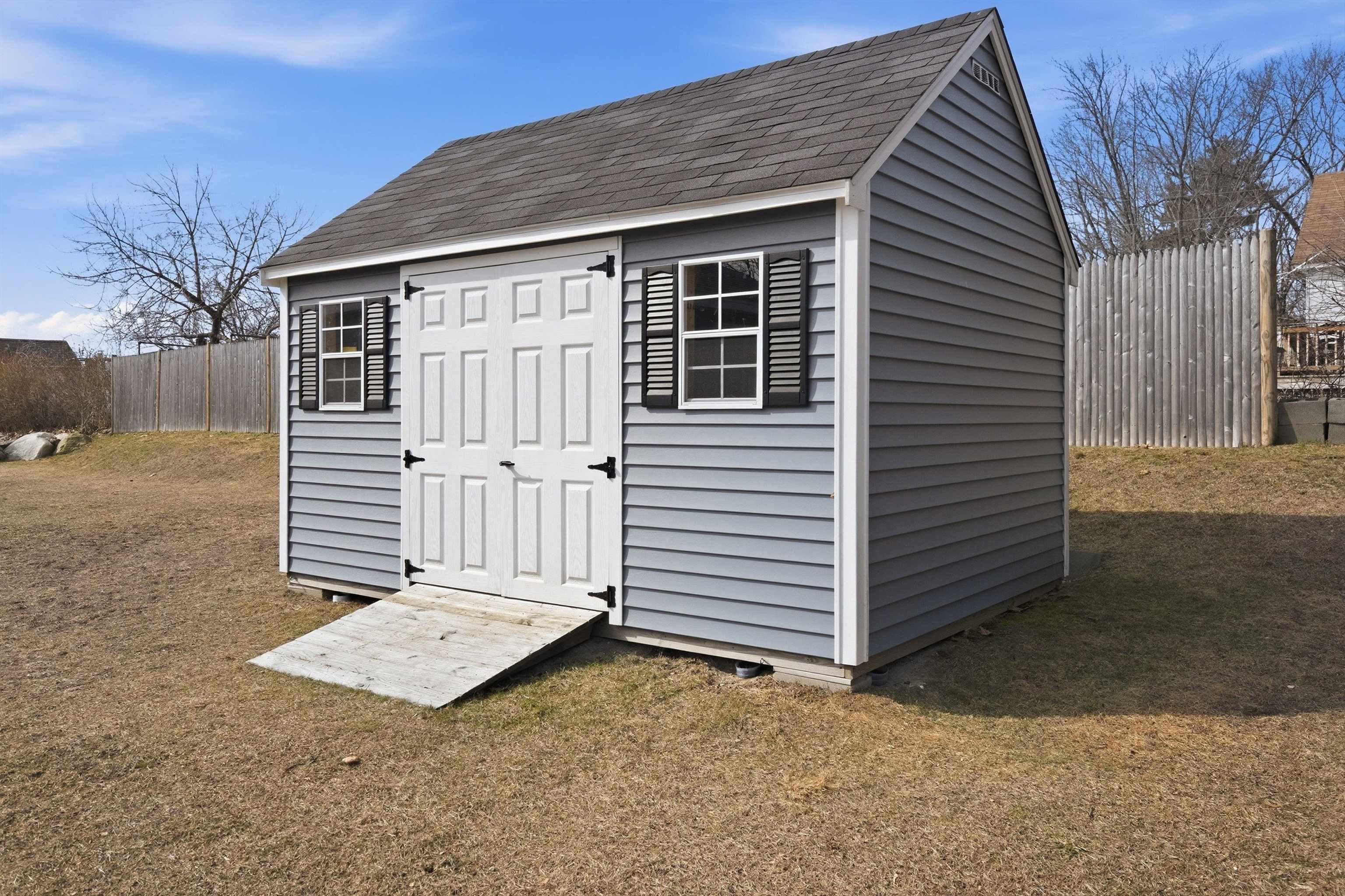 154 Watts St, Manchester, NH 03104