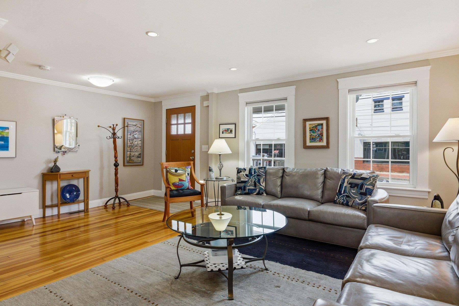 962 Islington St, Portsmouth, NH 03801