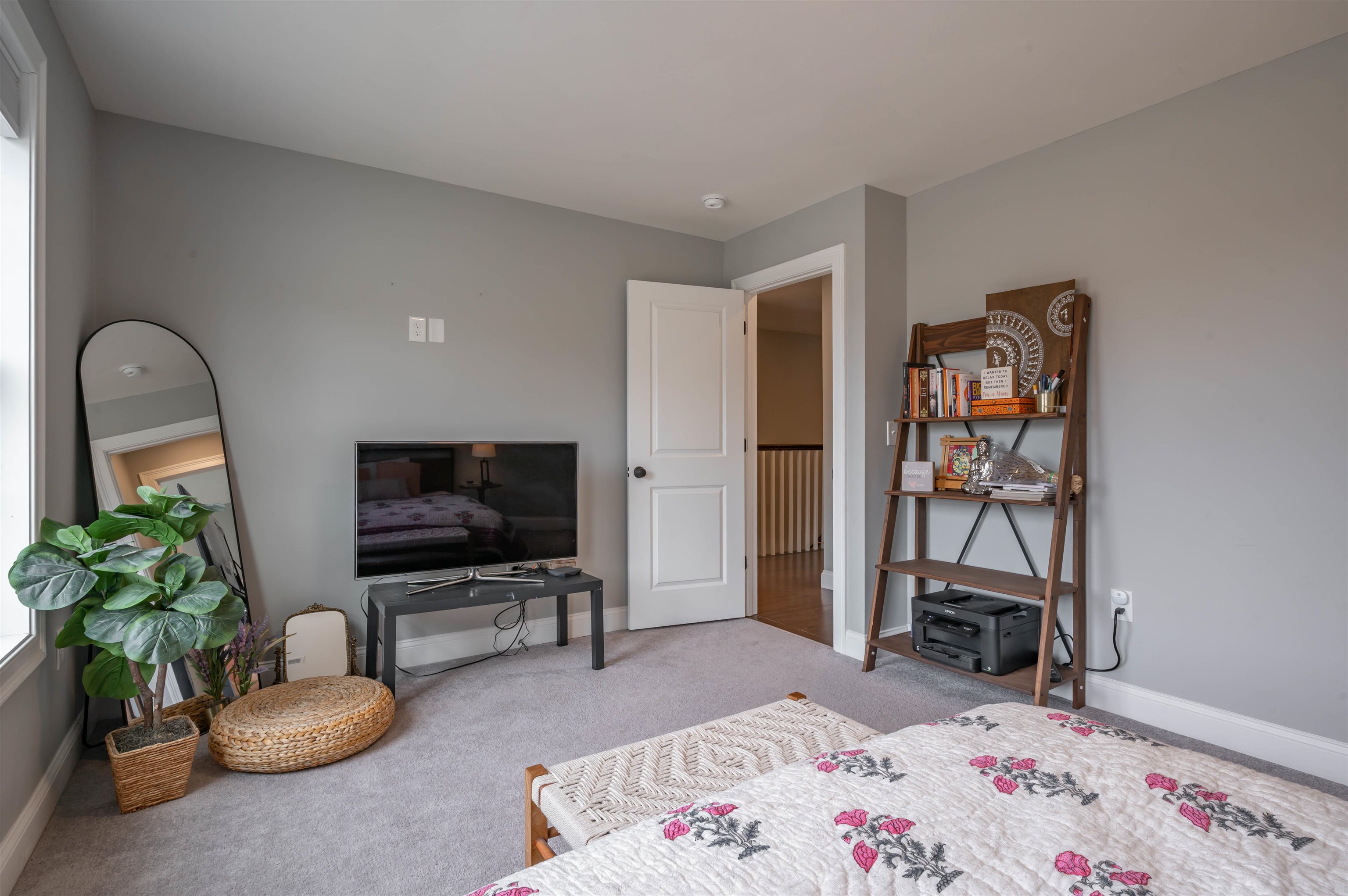 285B Webster St, Hudson, NH 03051