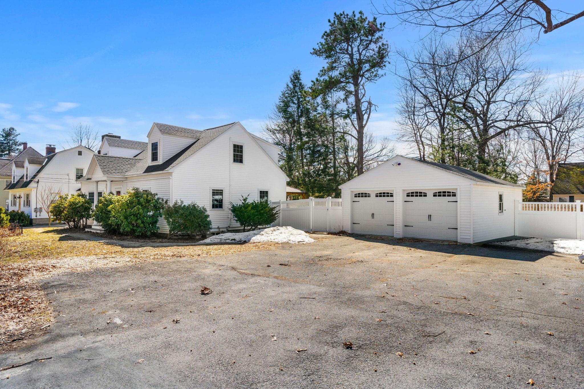 23 Eastman St, Nashua, NH 03060