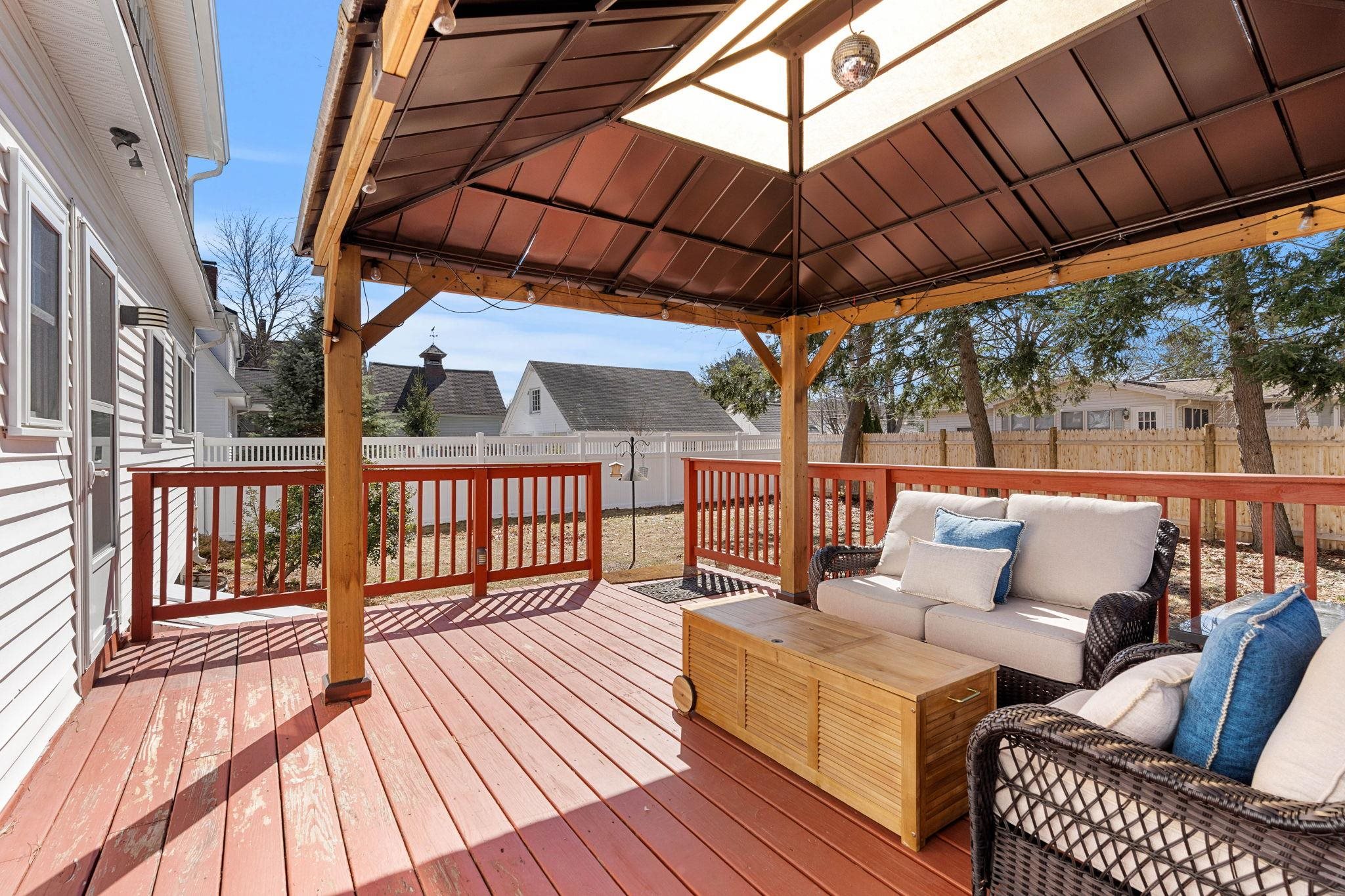 23 Eastman St, Nashua, NH 03060