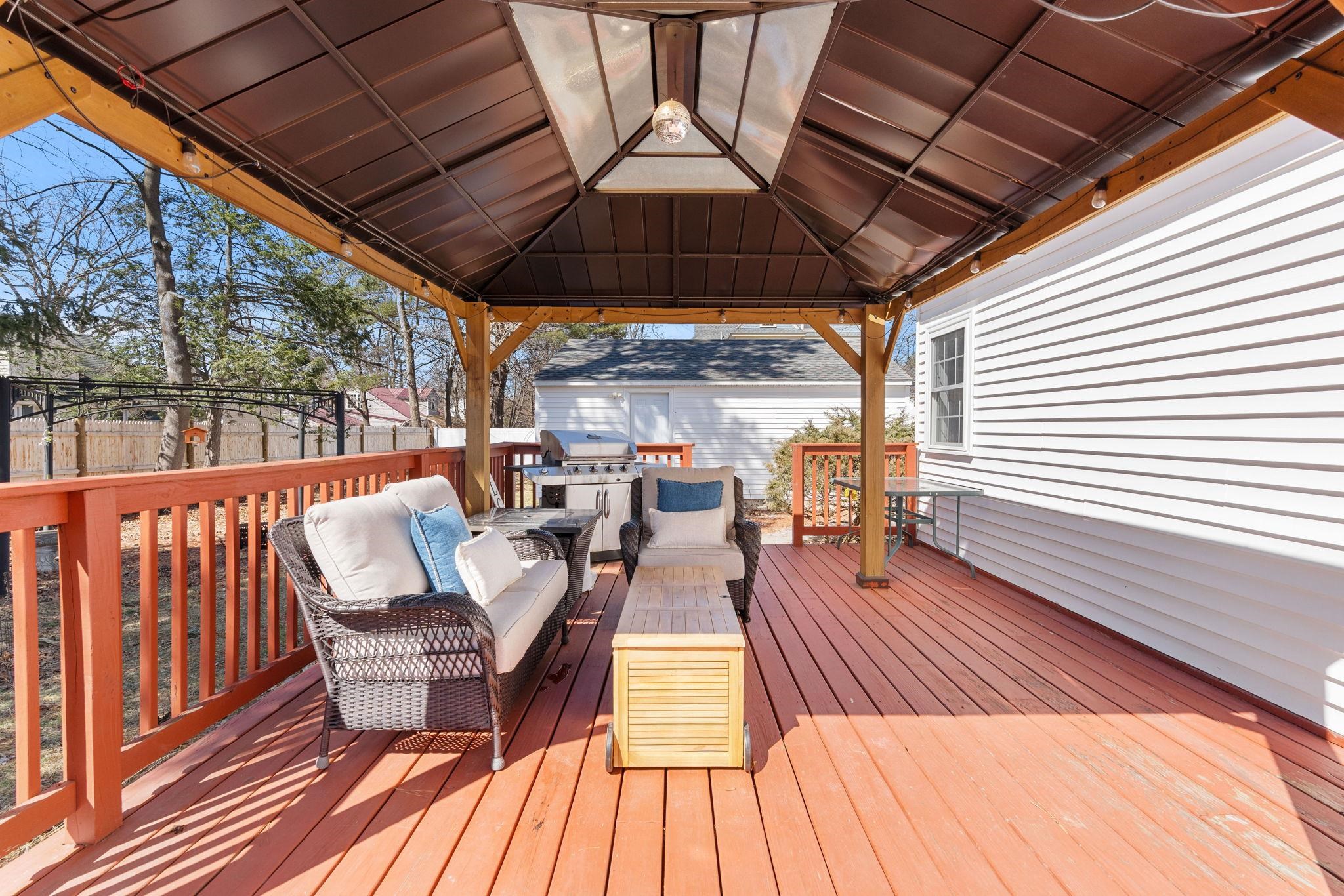 23 Eastman St, Nashua, NH 03060