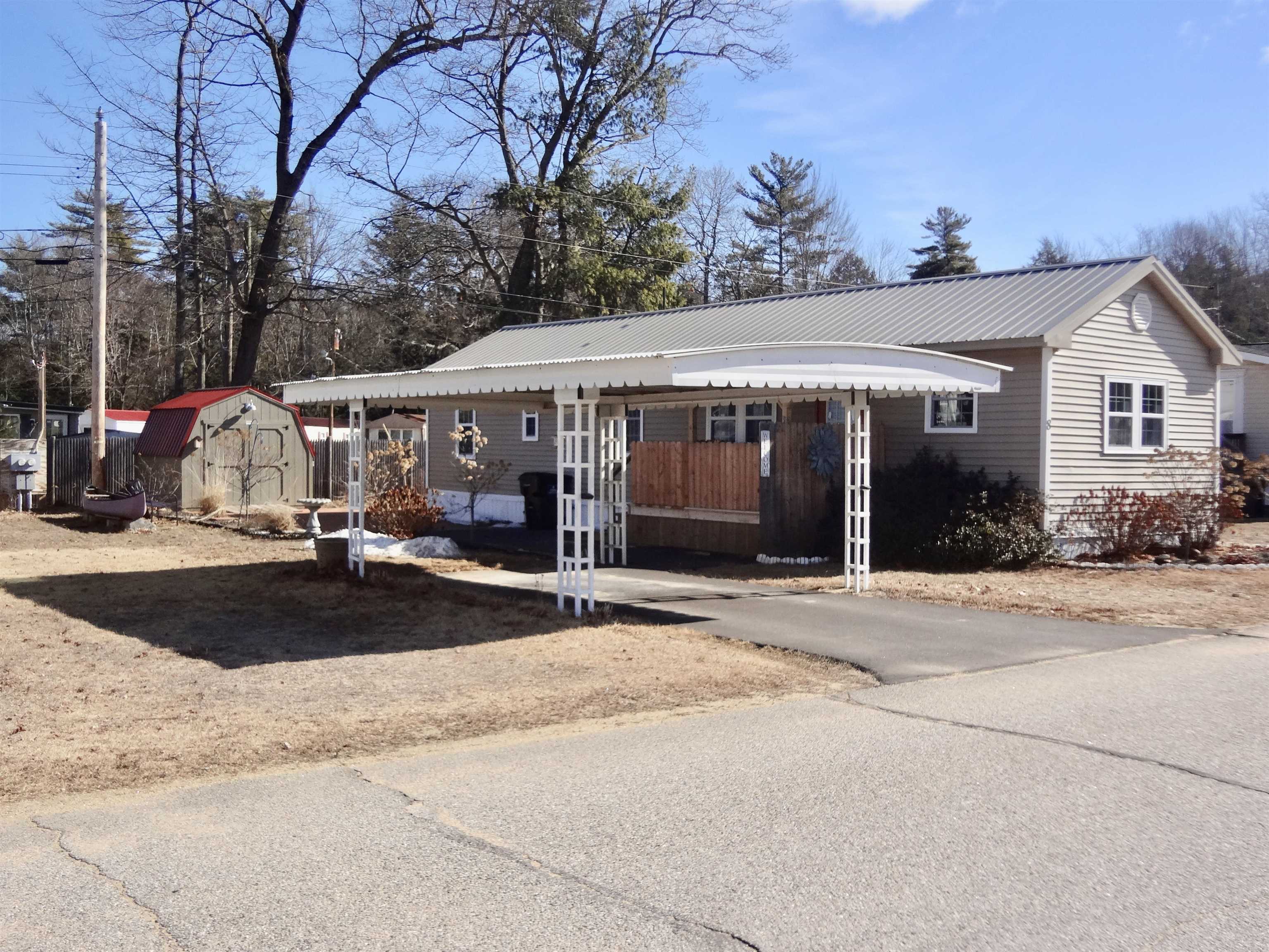 303 Old Lakeshore Road — photo 1