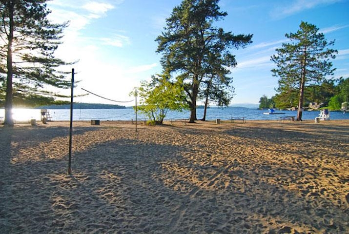 303 Old Lakeshore Rd, Gilford, NH 03249